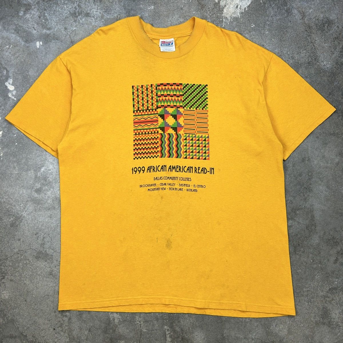 Vintage 1999 African American Read In Size US XL / EU 56 / 4 - 1 Thumbnail