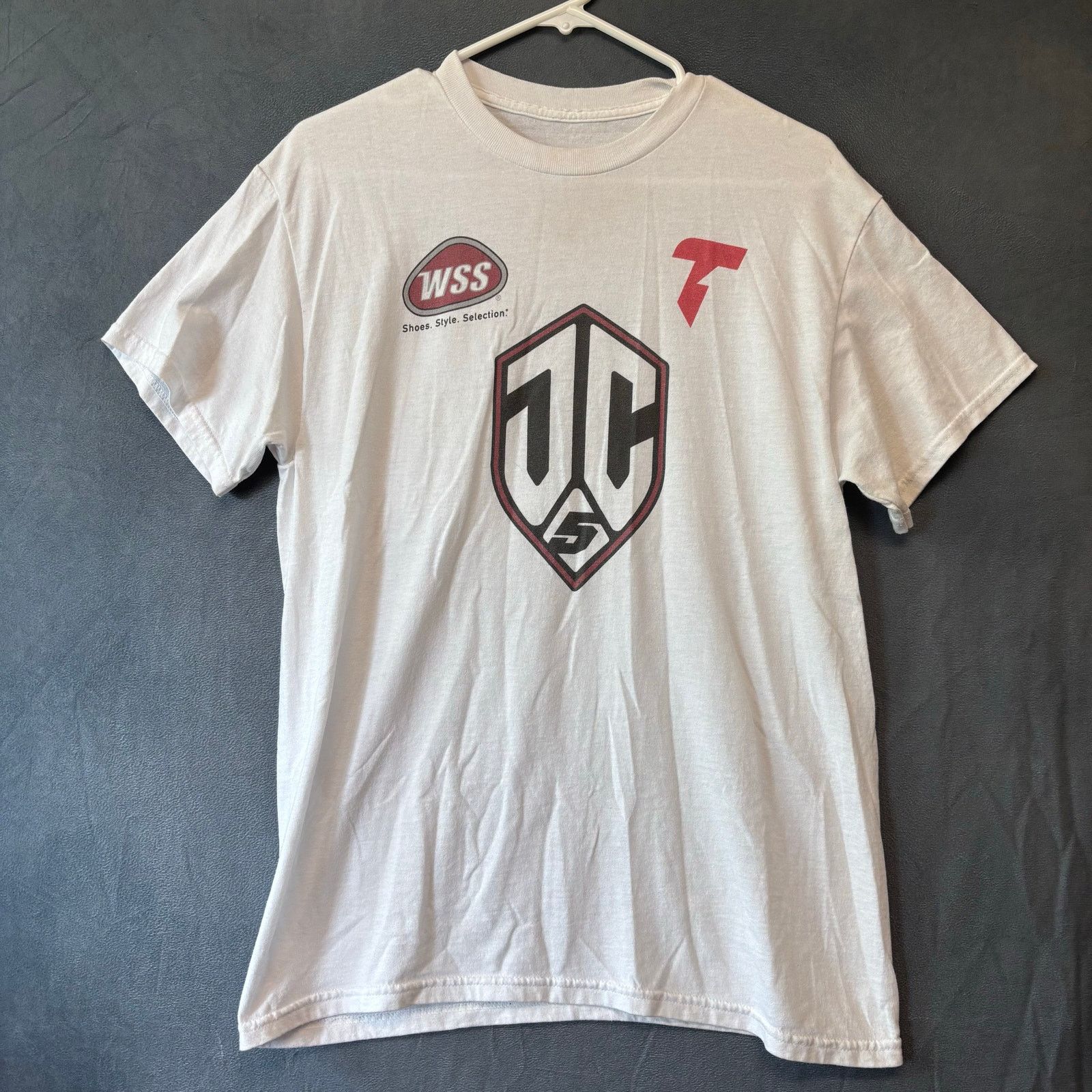 Other WSS Promotional Shirt T1 Athletics Performance Graphic Print Size US M / EU 48-50 / 2 - 1 Thumbnail
