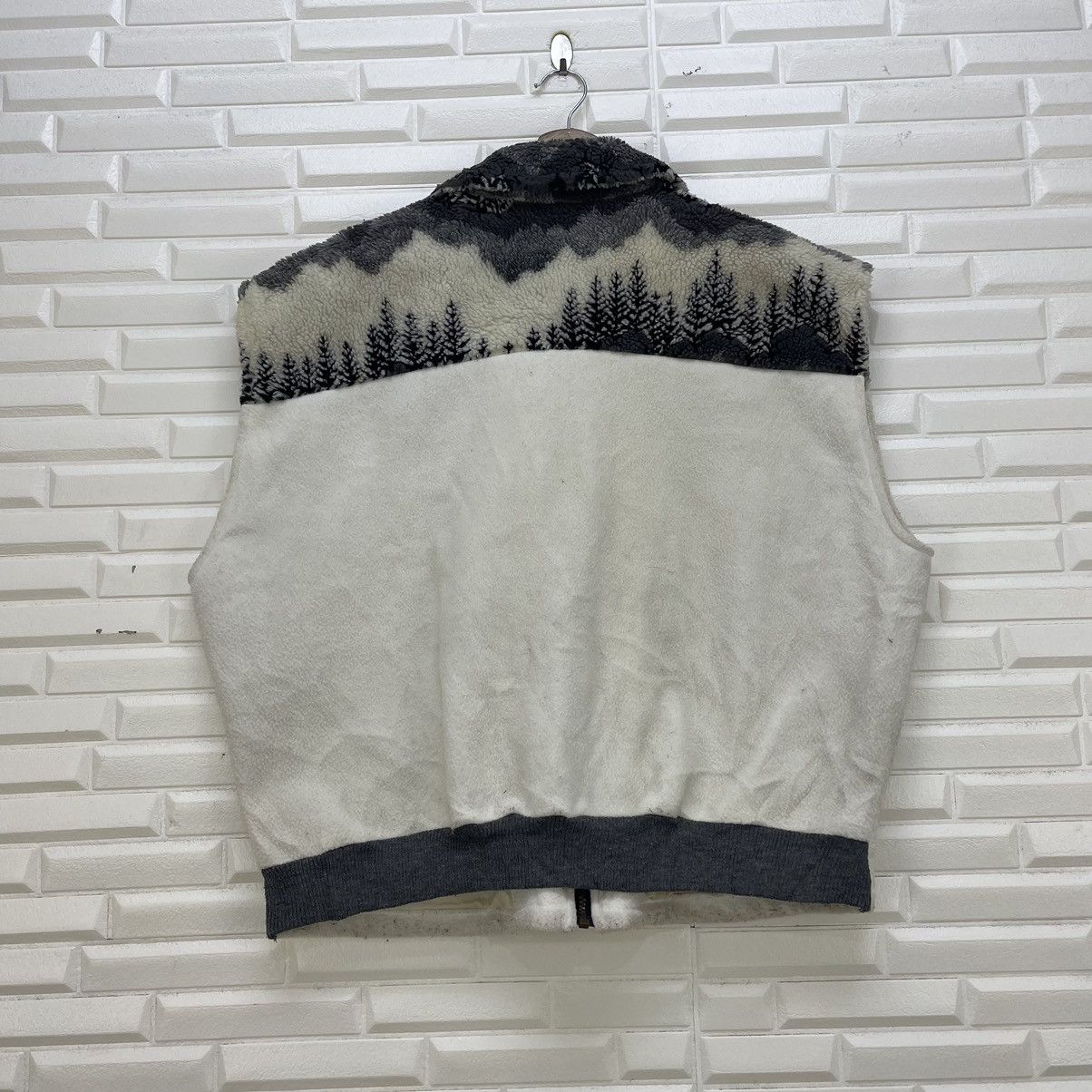 Native 🔥Vtg Banff Canada Native Fleece Vest Jacket Made In Canada Size US L / EU 52-54 / 3 - 6 Thumbnail