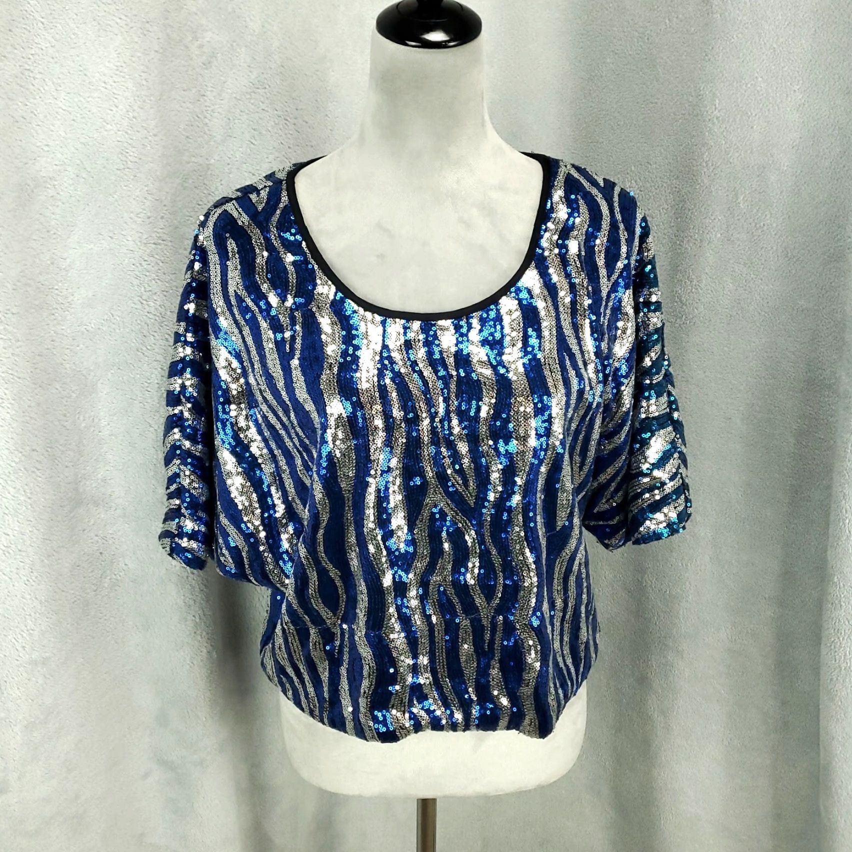 Vintage Sequin Top Womens Medium Blue Black Zebra Print Club Shirt Clubwear Going Out Shirt Womens M Zebra Print Sequin Batwing Sleeve Casual Party/Cocktail Size M / US 6-8 / IT 42-44 - 2 Thumbnail