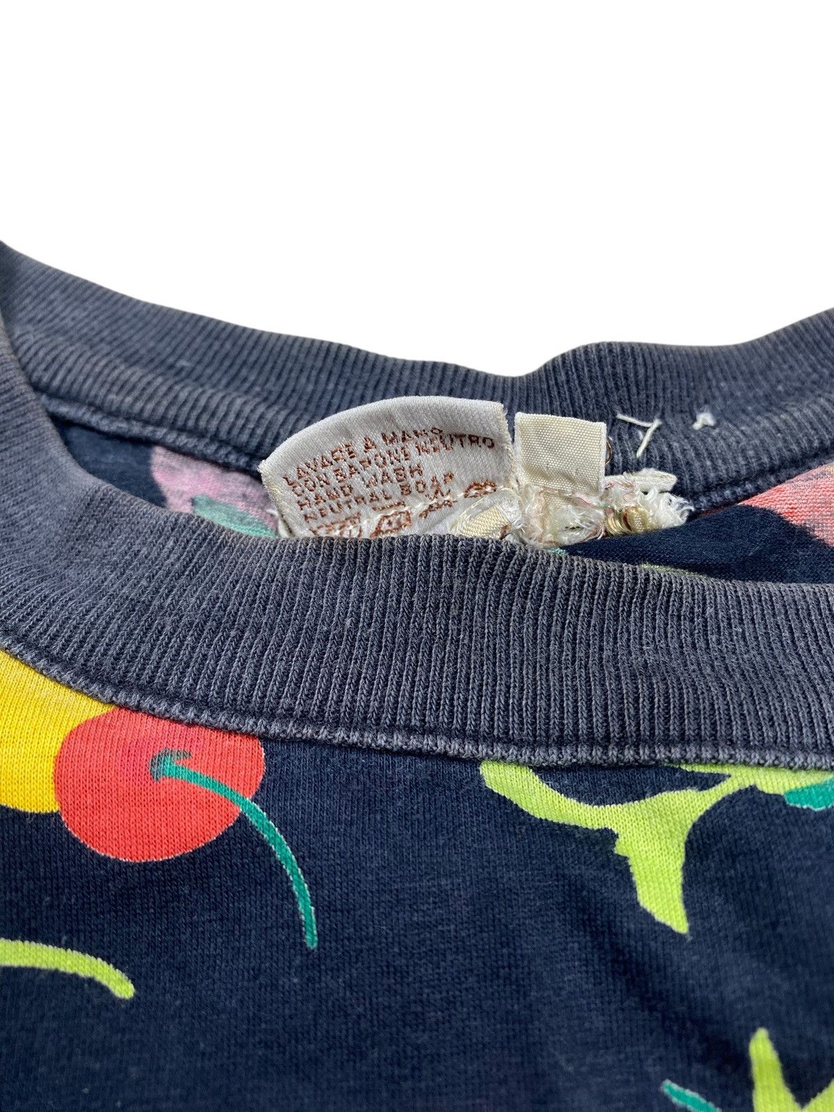 Gucci Vintage Gucci Flower Tee Size US M / EU 48-50 / 2 - 12 Thumbnail