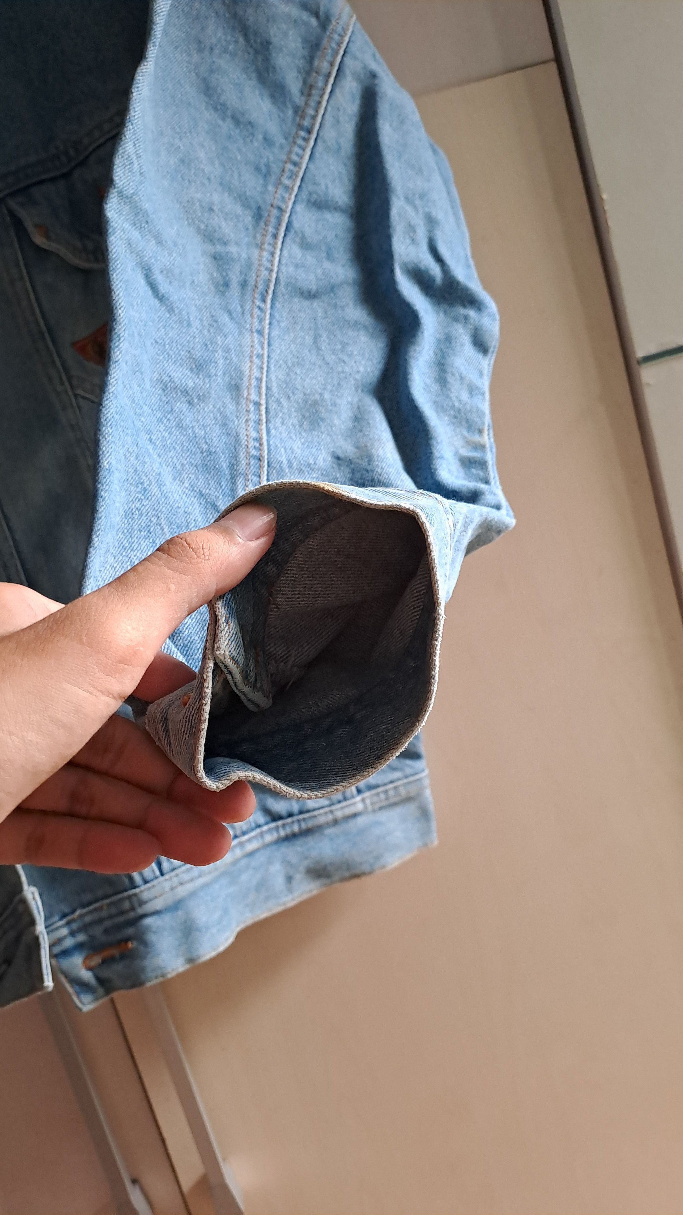 Quiksilver Beautiful Ripped Vintage Quiksilver Salt Water Denim Trucker Size US L / EU 52-54 / 3 - 5 Thumbnail