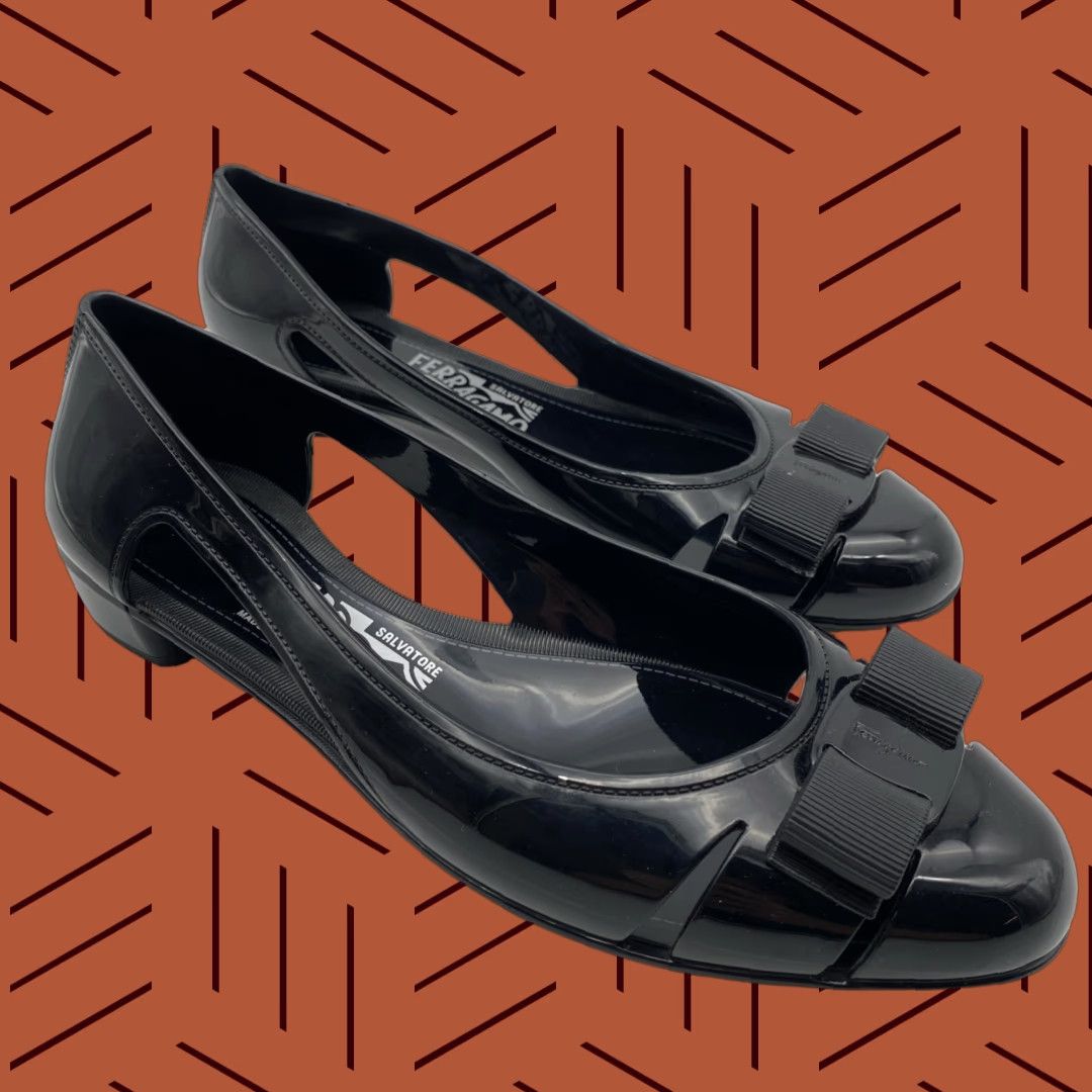 Salvatore Ferragamo VINTAGE Salvatore Ferragamo Vara Flat Shoes Women Size 9 Black Patent Jelly Bow Casual Size US 9 / IT 39 - 1 Thumbnail