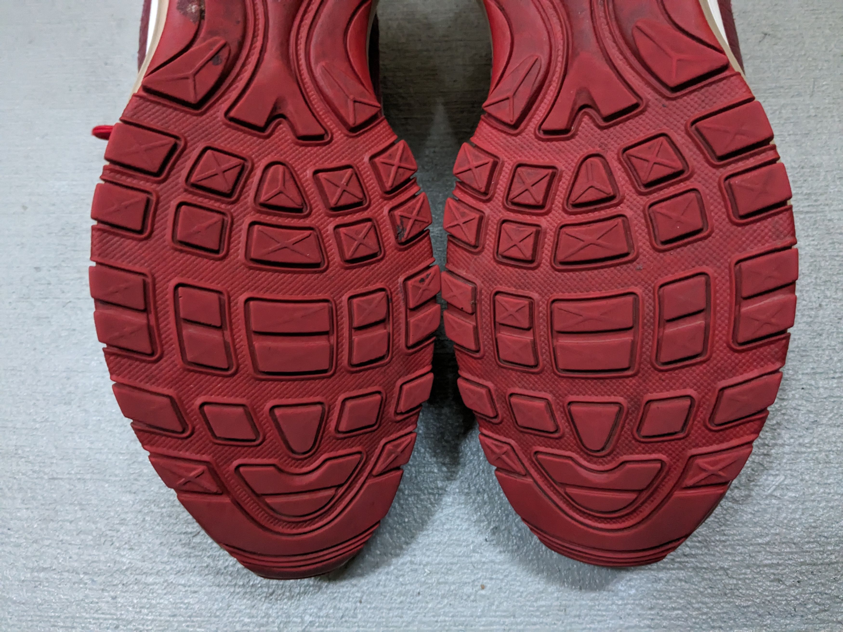 Nike Nike Air Max 98 SE Triple Red Size 11 White AO9380-600 Size US 11 / EU 44 - 21 Thumbnail