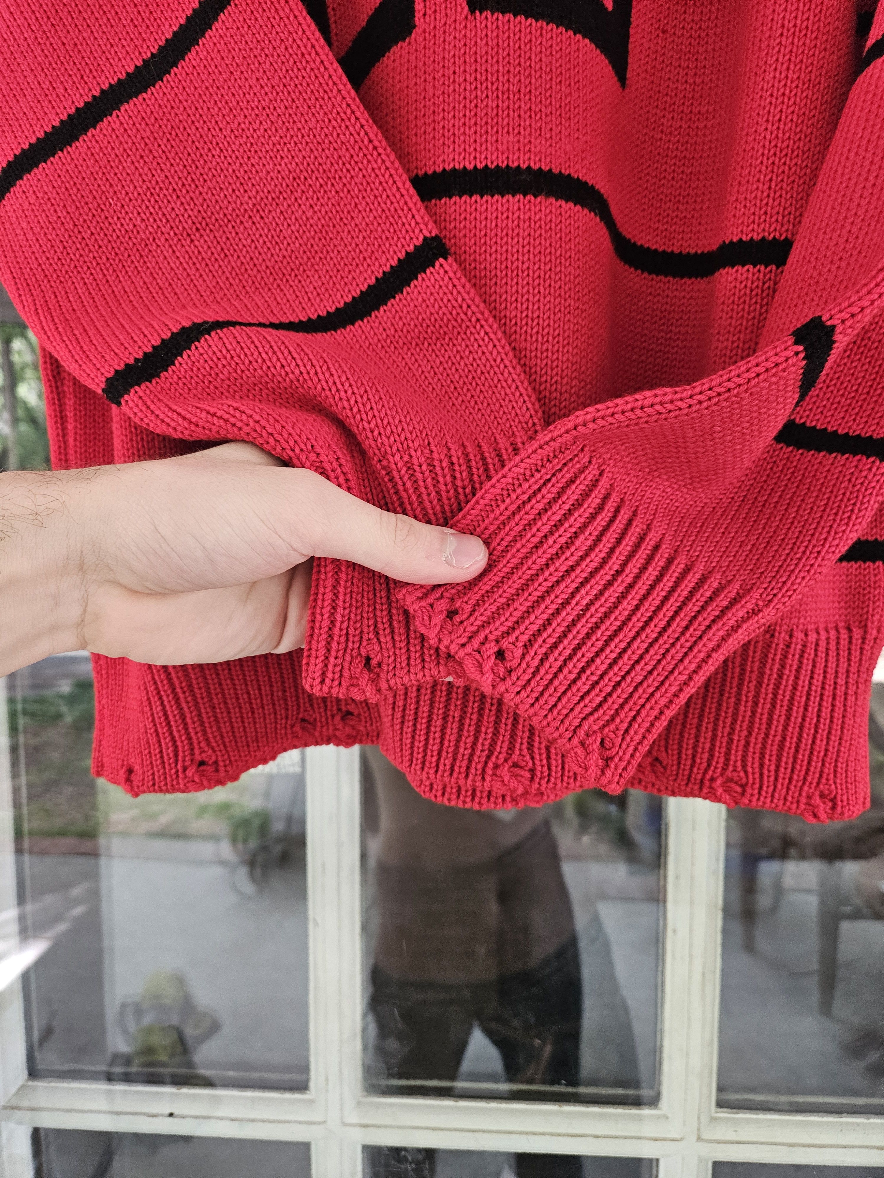 Givenchy Oversized 4G Black Red Striped Knit Crewneck Sweater Size US S / EU 44-46 / 1 - 5 Thumbnail