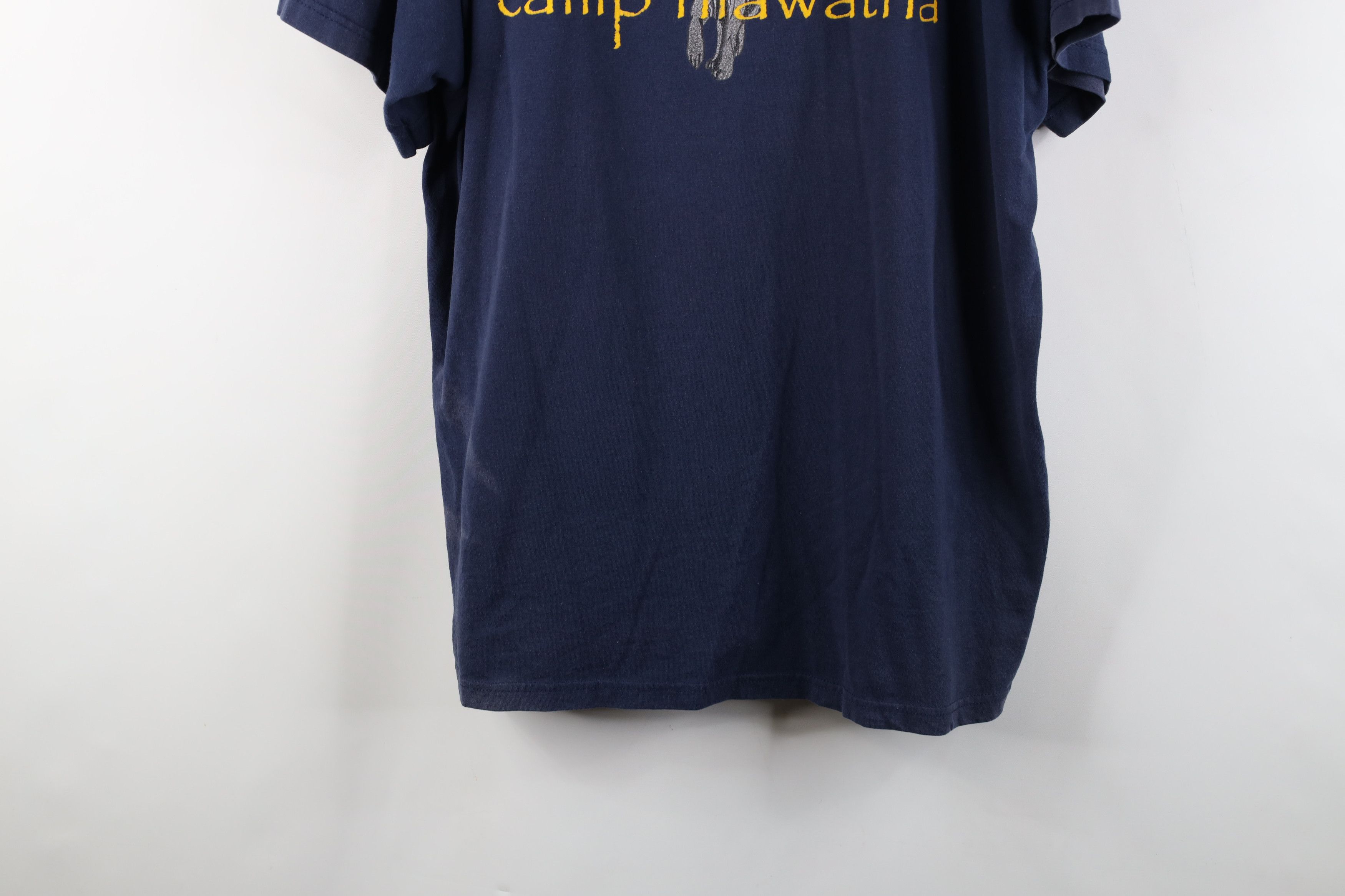 Vintage Vintage Y2K 2002 of America Camp Hiawatha Wolf T-Shirt Size US XL / EU 56 / 4 - 3 Thumbnail