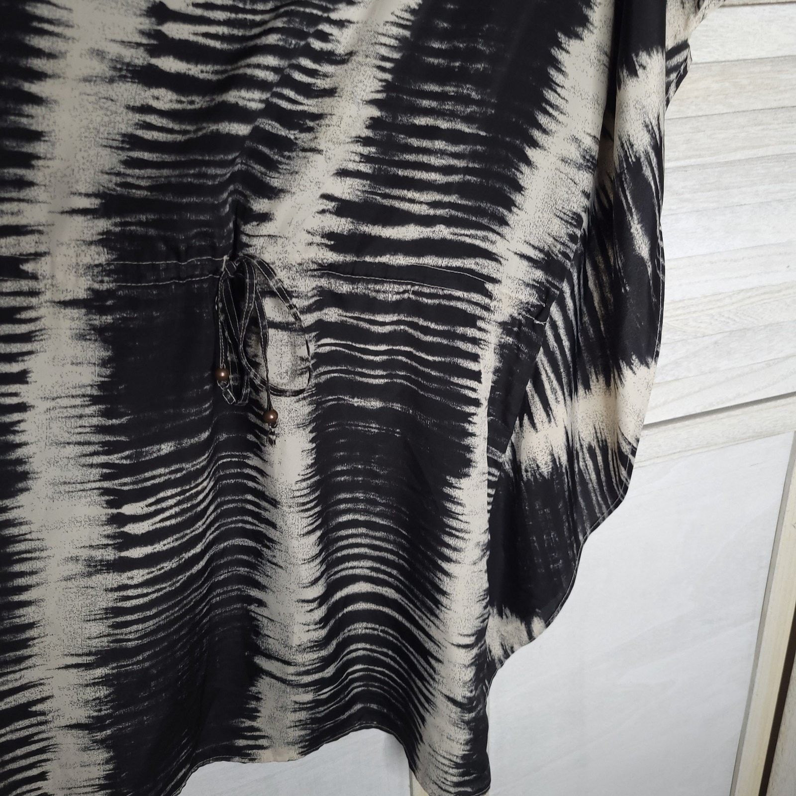 Calvin Klein Calvin Klein Print Caftan Small Beaded Tie Waist Black White Size S / US 4 / IT 40 - 7 Thumbnail