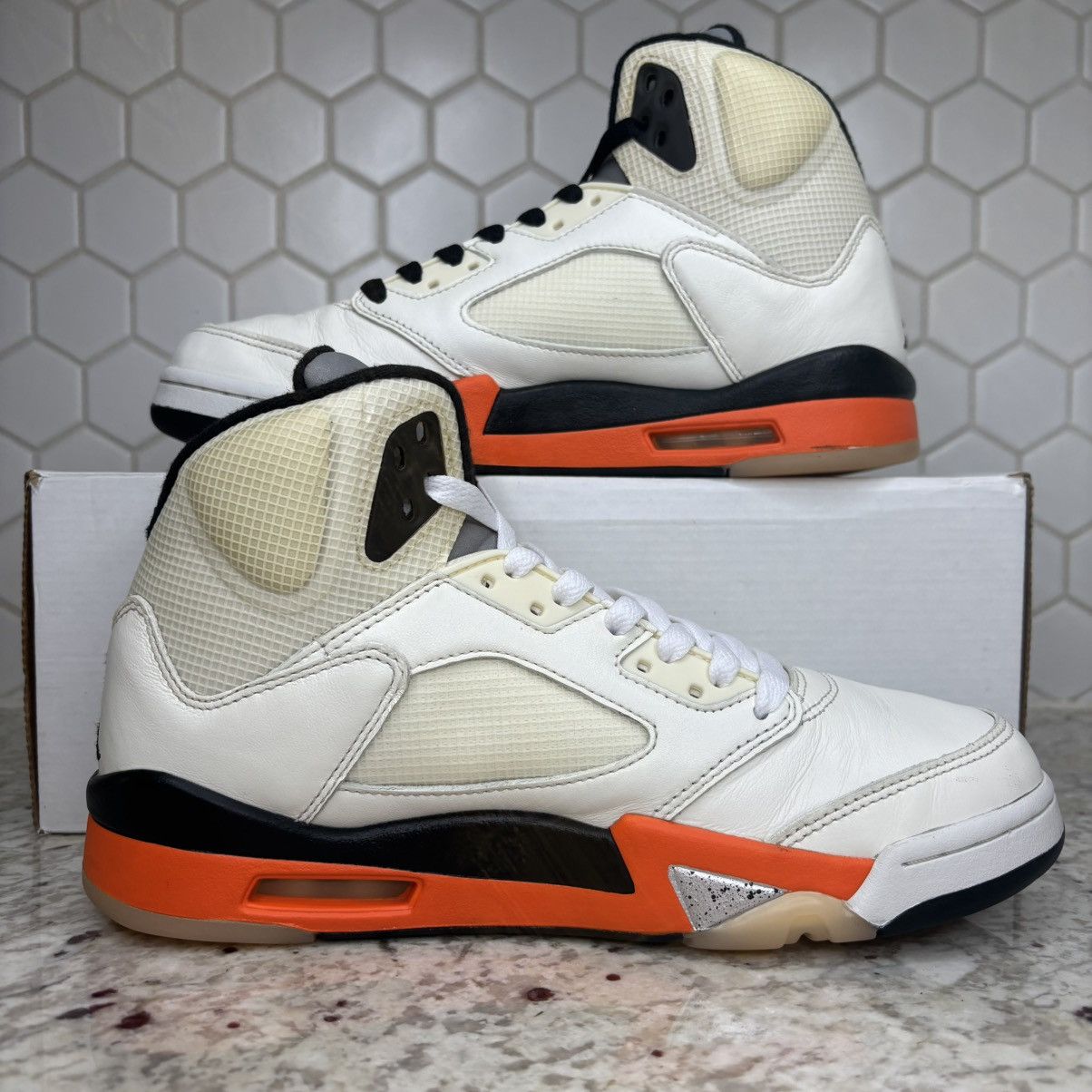 Jordan Brand Size 8 - Jordan 5 Shattered Backboard SUPER CLEAN NO BOX Size US 8 / EU 41 - 2 Thumbnail