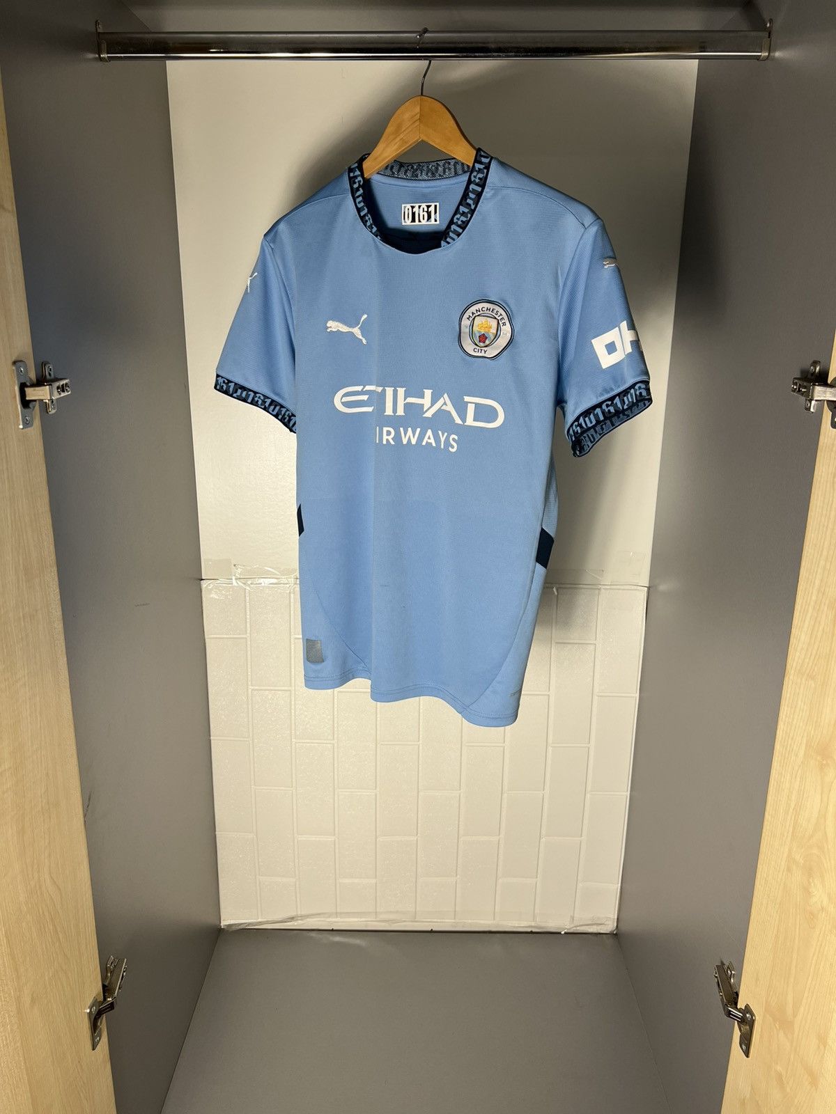 Puma VINTAGE PUMA FC MANCHESTER CITY ENGLAND SOCCER JERSEY RETRO Size US M / EU 48-50 / 2 - 6 Thumbnail