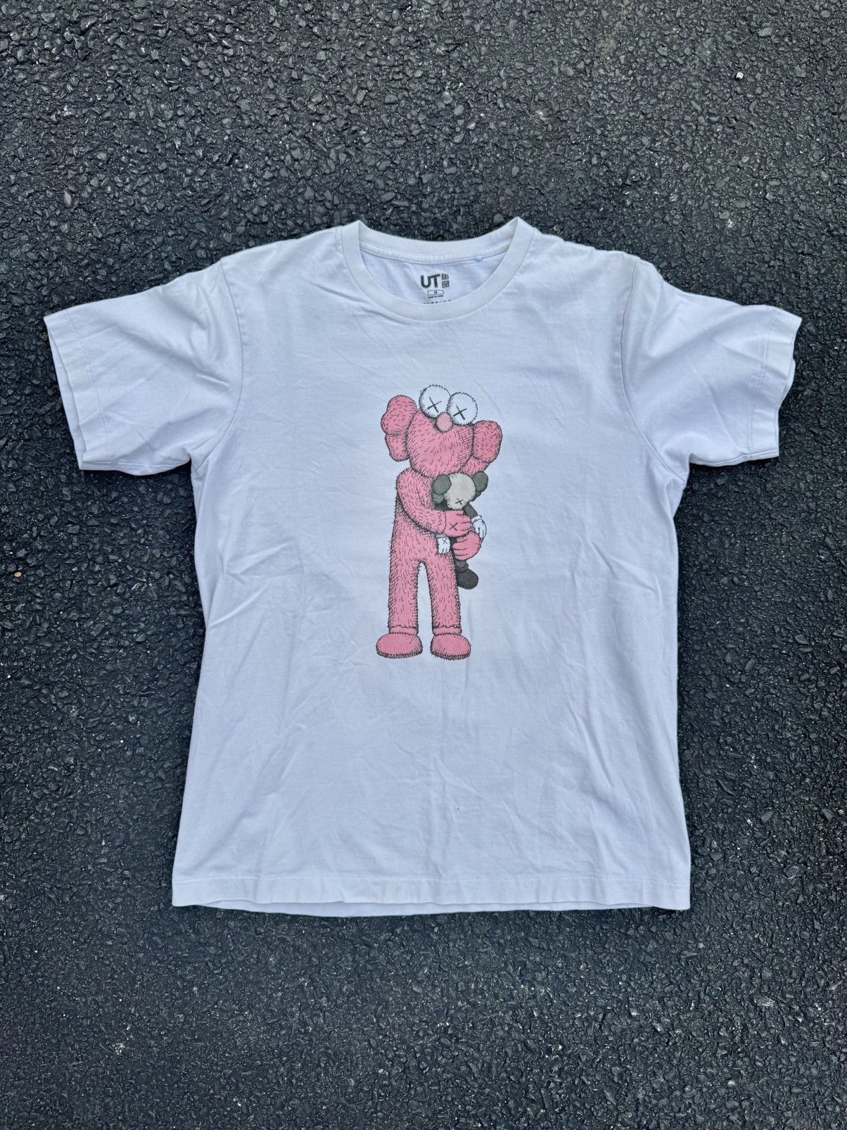 Kaws × Uniqlo Kaws Companion Uniqlo T-Shirt Size US M / EU 48-50 / 2 - 1 Thumbnail