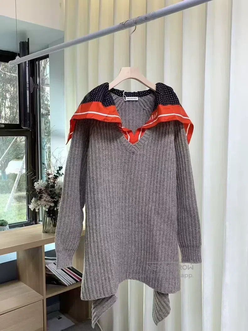 Balenciaga Balenciaga Scarf Logo Collar Knit Sweater Size XS / US 0-2 / IT 36-38 - 6 Thumbnail