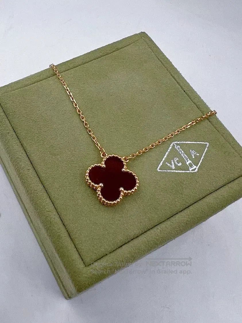 Van Cleef & Arpels VCA 2023 18k Gold Carnelian Necklace. Size ONE SIZE - 2 Thumbnail
