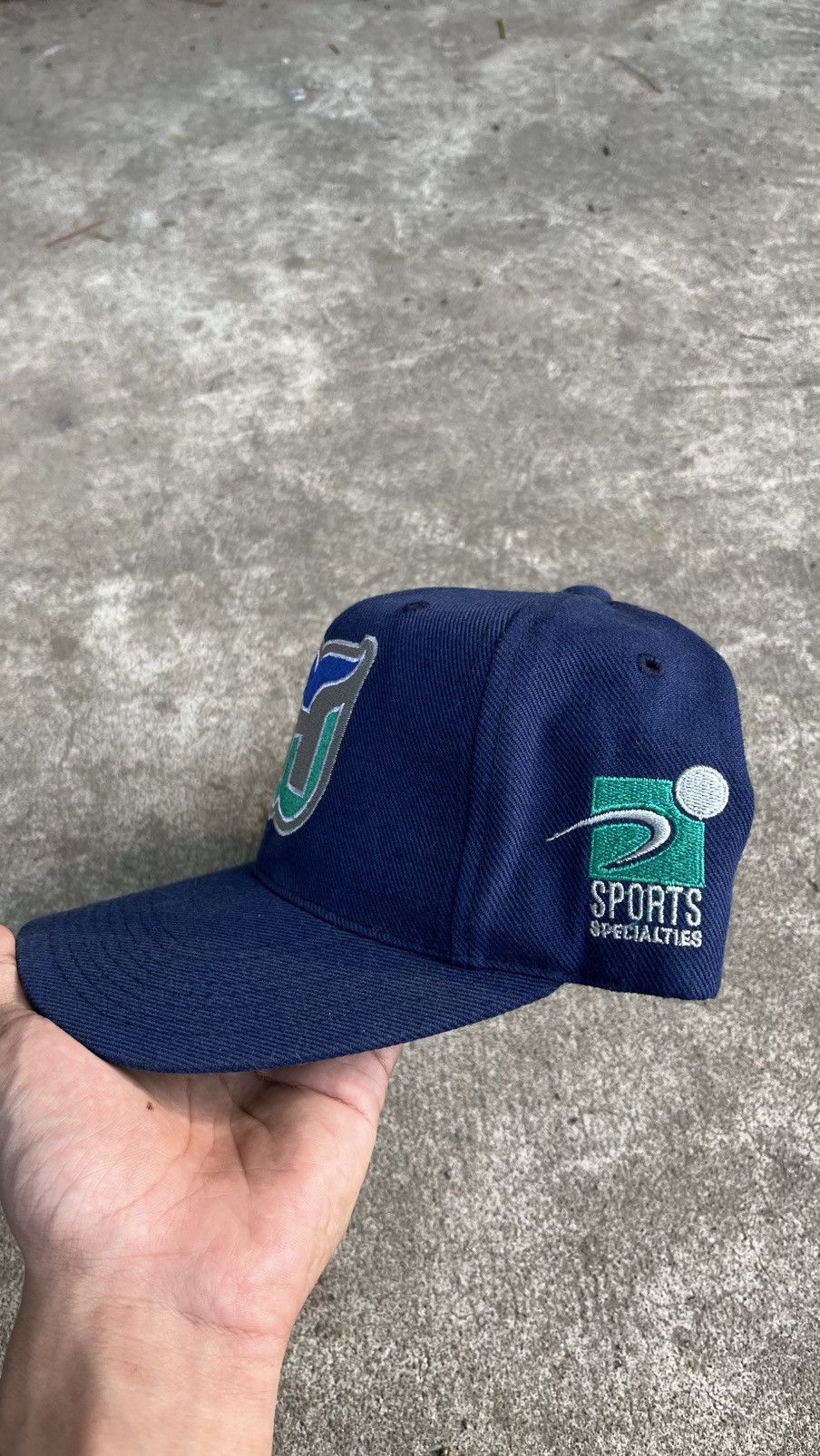 NHL HARTFORD WHALERS Size ONE SIZE - 2 Thumbnail