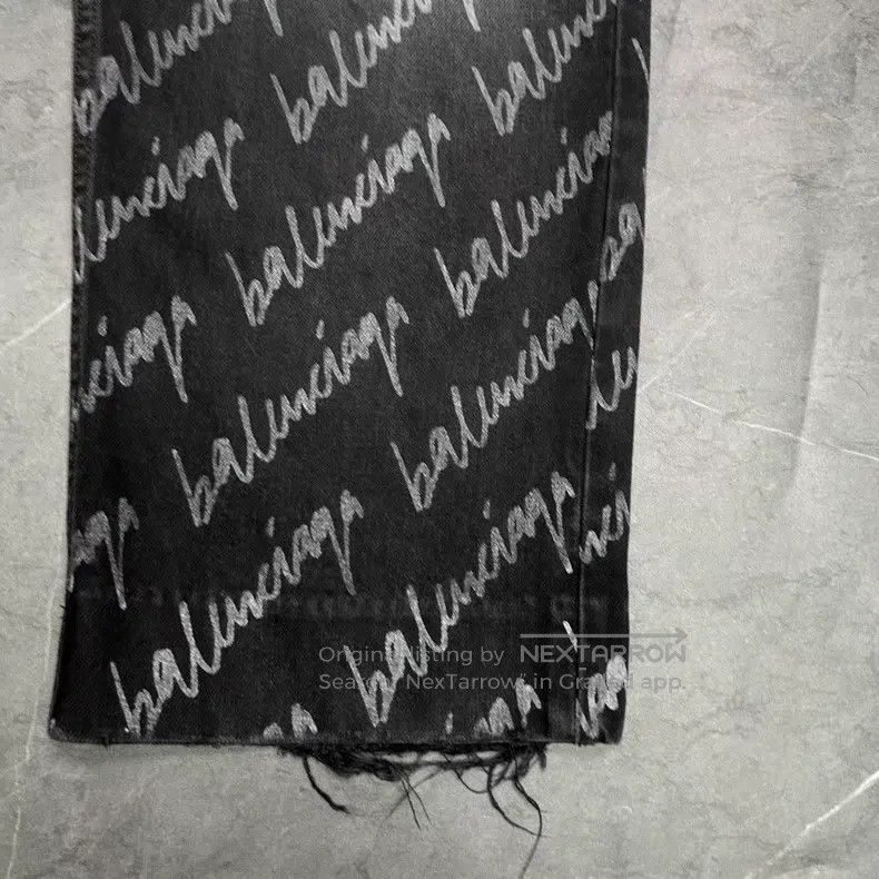 Balenciaga Balenciaga Cursive letter logo barrage printed denim long Size 25" / US 0 / IT 36 - 3 Thumbnail