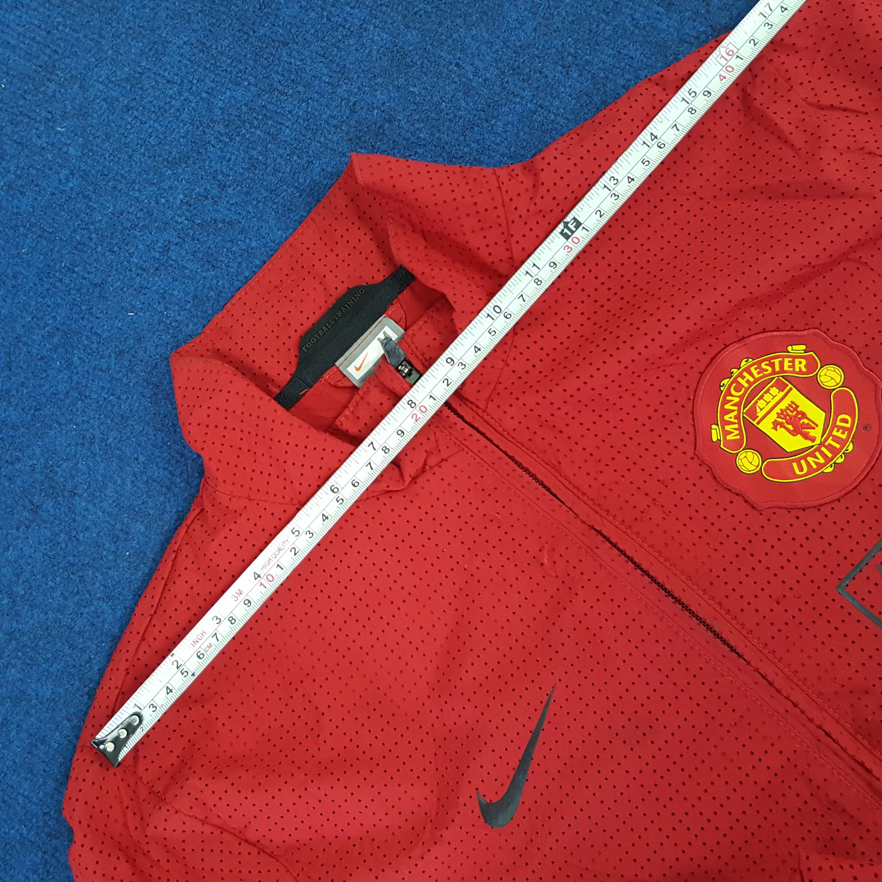 Nike × Vintage Vintage Nike Manchester United Football Training Zip Jacket Size US S / EU 44-46 / 1 - 13 Thumbnail