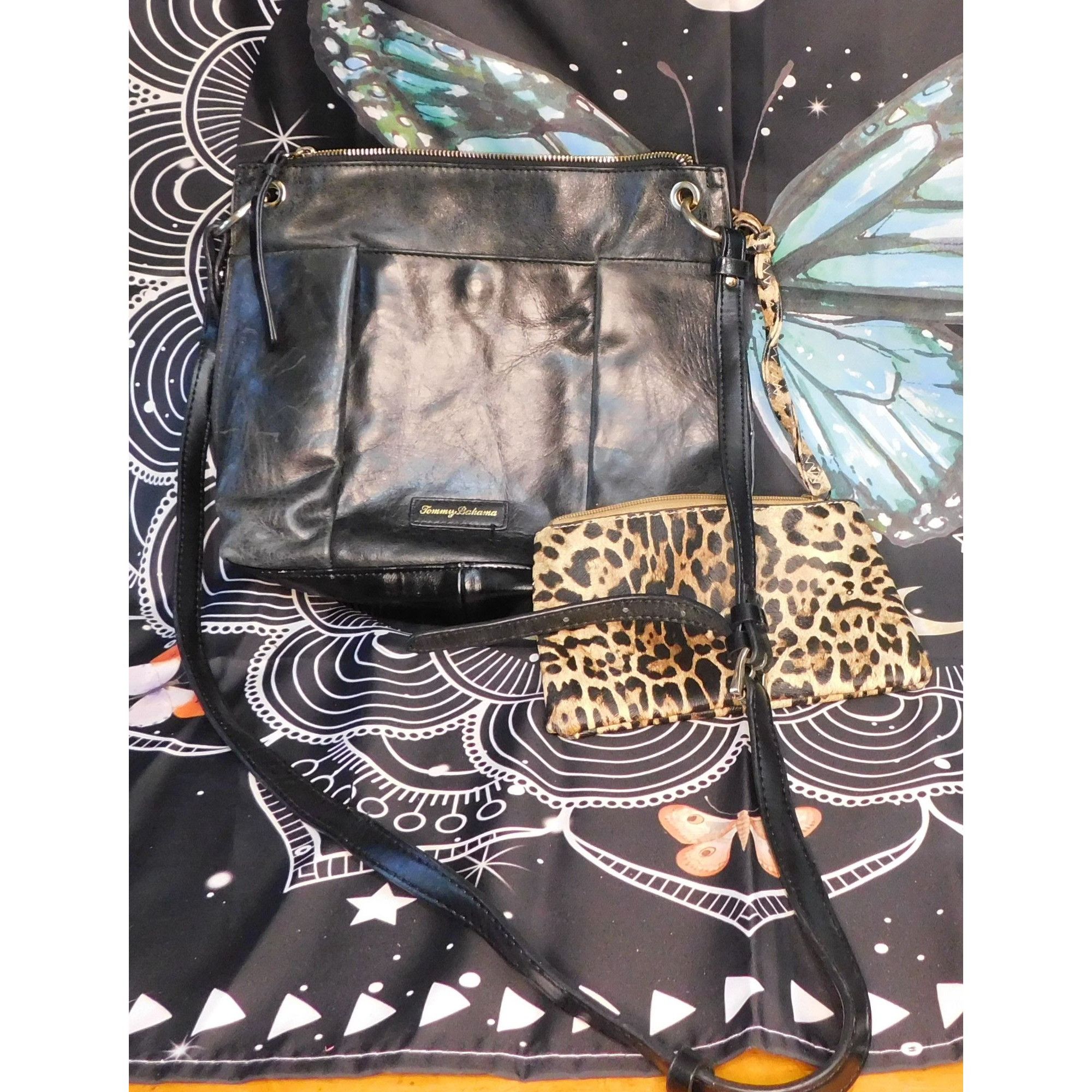 Tommy Bahama Tommy Bahama Ipis Leather Zip Crossbody Bag Size ONE SIZE - 2 Thumbnail