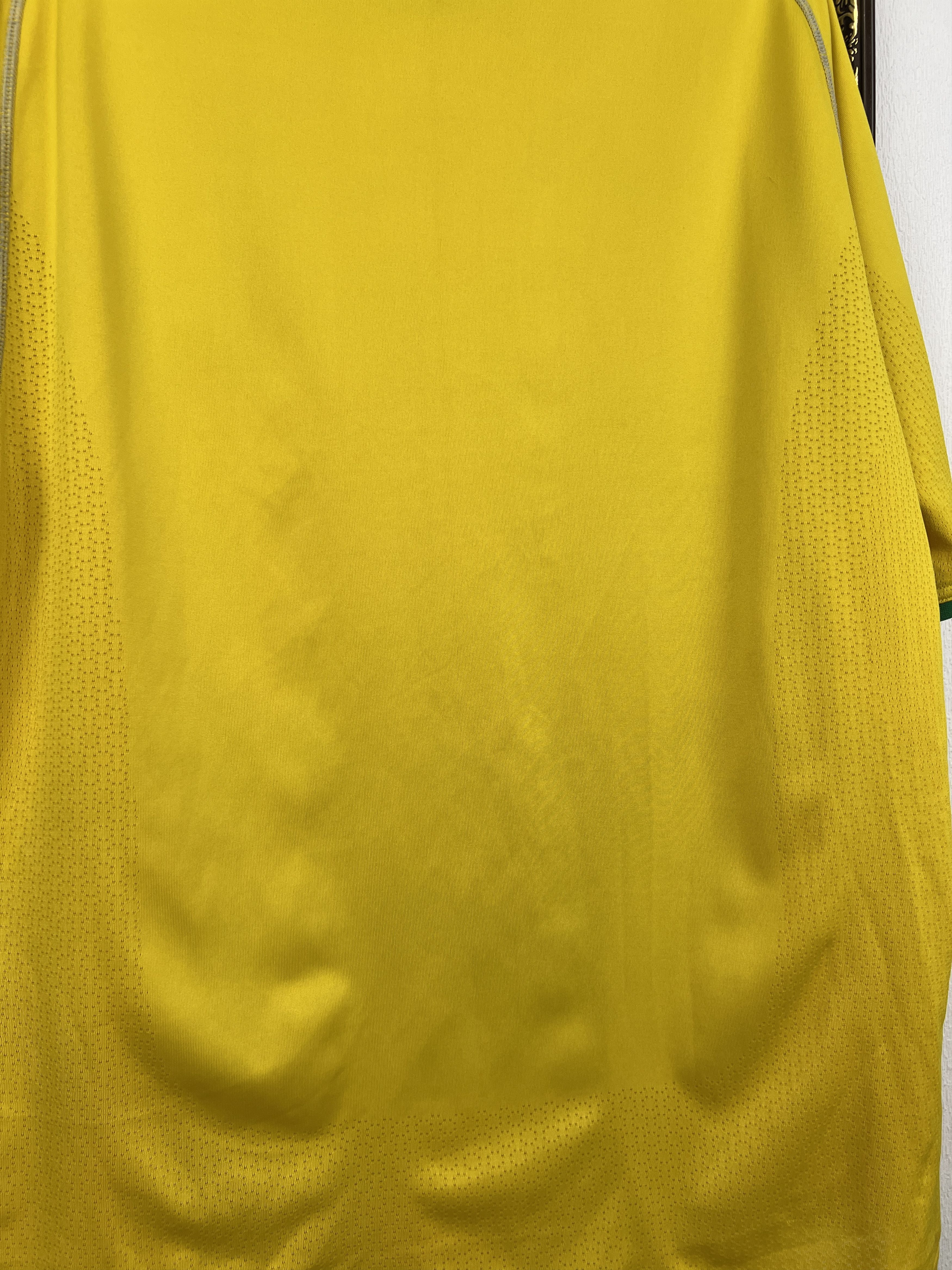 Nike Brazil Home football shirt Soccer Jersey National Team Rare Size US L / EU 52-54 / 3 - 11 Thumbnail