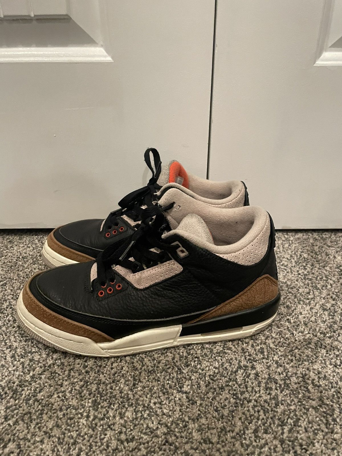 Jordan Brand Jordan 3 desert elephant Size US 6 / EU 39 - 2 Thumbnail