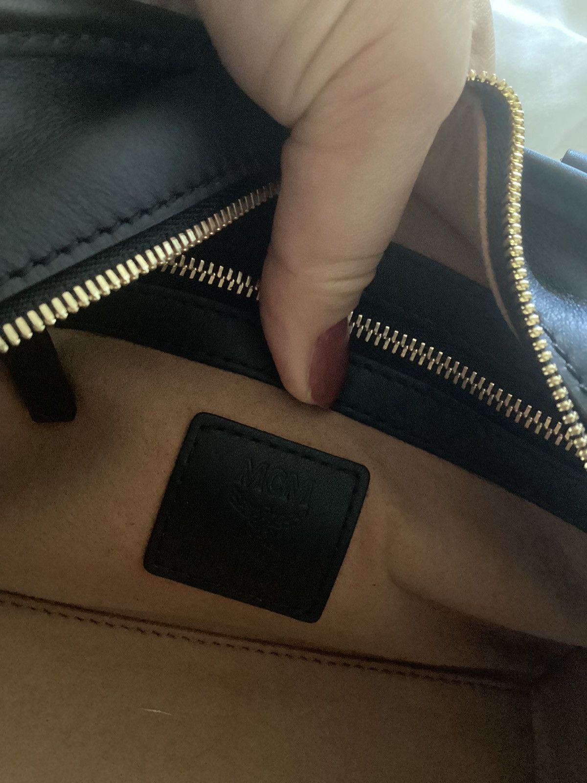 MCM NWT MCM Aren Mini Crossbody Black Leather Logo Embossed Bag Size ONE SIZE - 11 Thumbnail