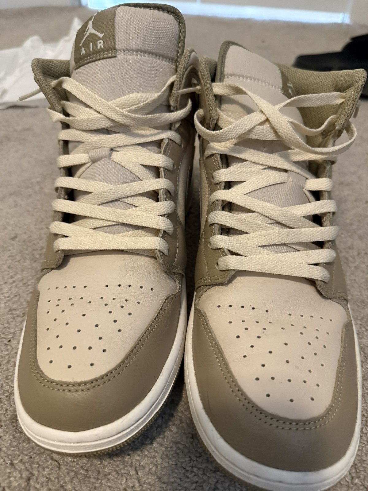 Jordan Brand Jordan 1 mid Size US 12 / EU 45 - 3 Thumbnail