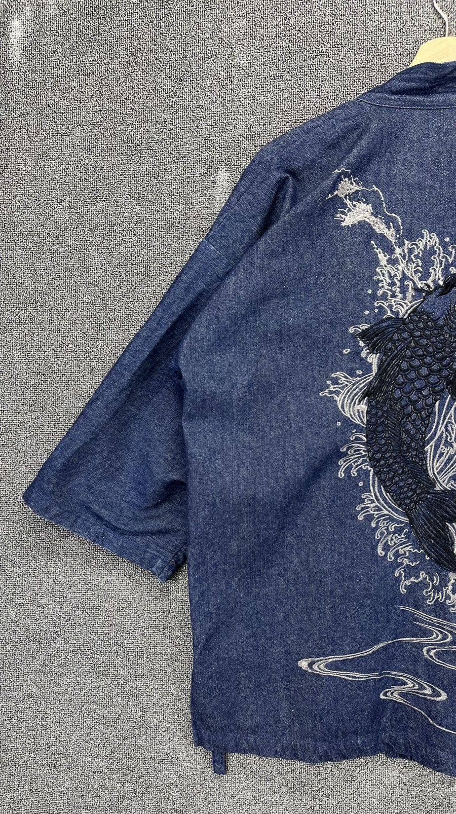 Japanese Brand Vintage Japanese Koi Fish Embroidered Denim Kimono Jacket Size US L / EU 52-54 / 3 - 2 Thumbnail