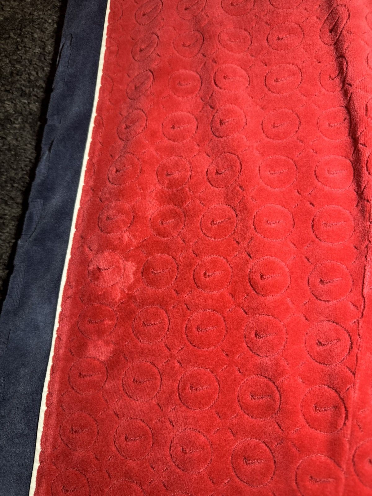 Nike × Supreme Nike x Supreme Velour Track Pant Red Size US 32 / EU 48 - 6 Thumbnail