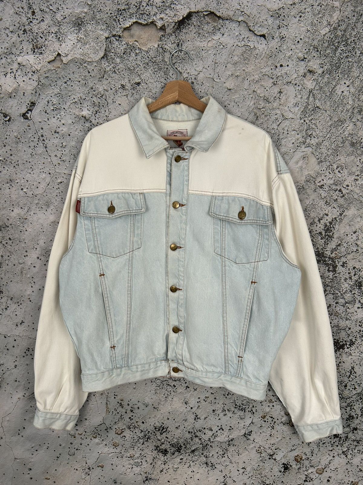Vintage Vintage Denim Trucker Jacket Jeans Boxy Baggy Rap 90s Size US L / EU 52-54 / 3 - 1 Thumbnail