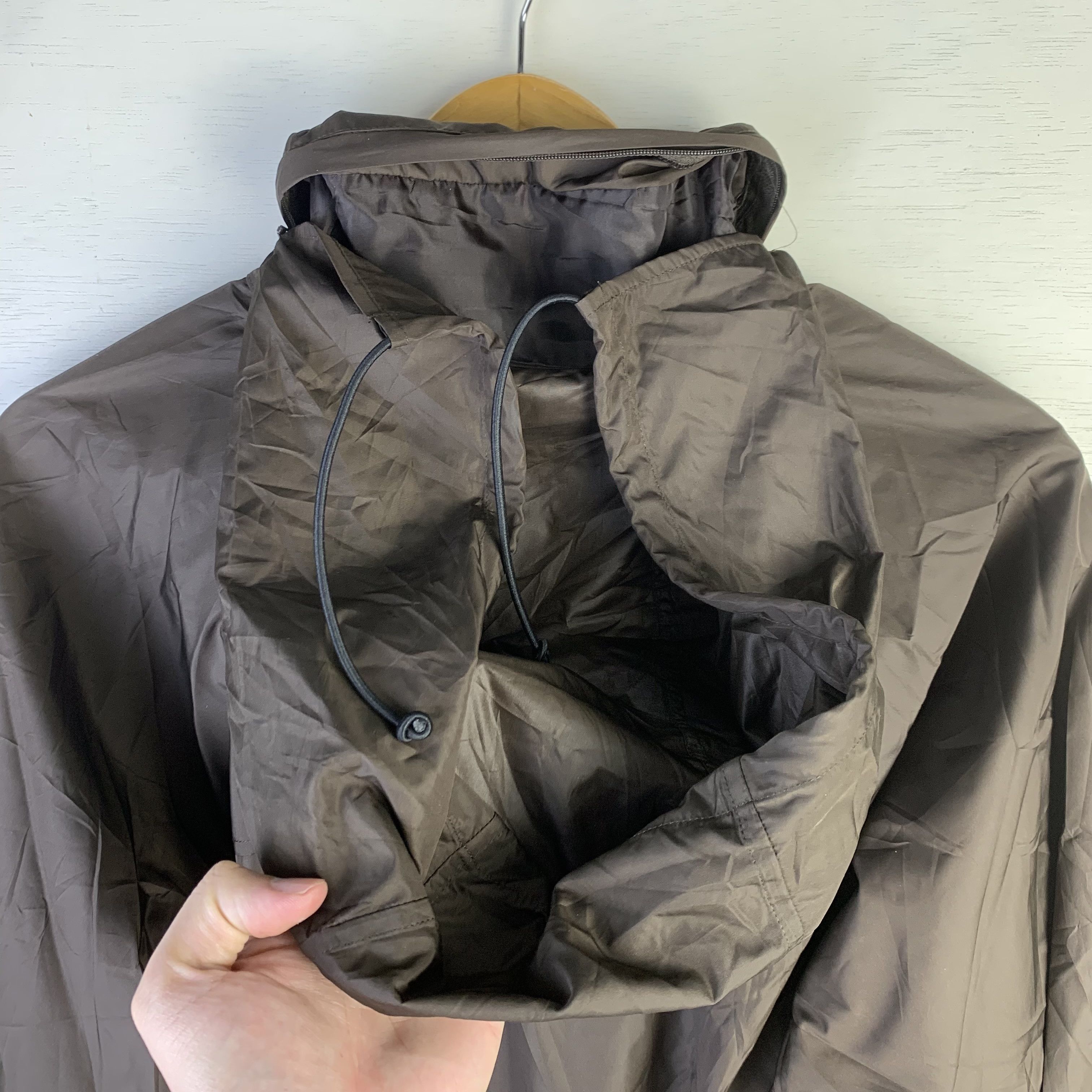 Uniqlo Vintage Uniqlo Jacket M Oversized Brown Size US M / EU 48-50 / 2 - 16 Thumbnail