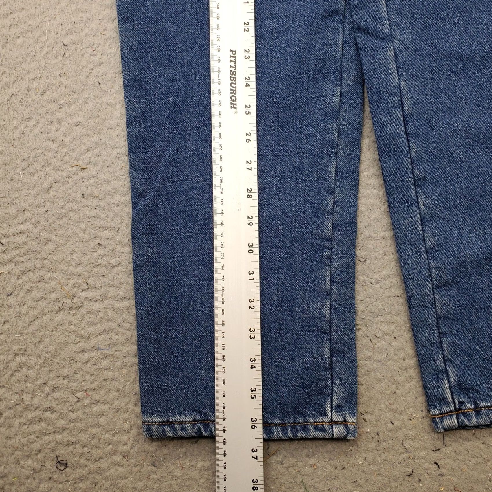 Vintage L.L. Bean Jeans Women 6P Blue Denim Fleece Lined Relaxed Straight Leg 5-Pocket Design Size 6P Womens Jeans Size 28" / US 6 / IT 42 - 3 Thumbnail
