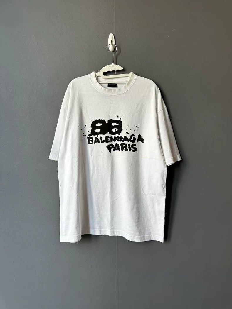 Balenciaga Balenciaga Graffiti Short Sleeve 2503-Nextarrow Size US S / EU 44-46 / 1 - 1 Thumbnail