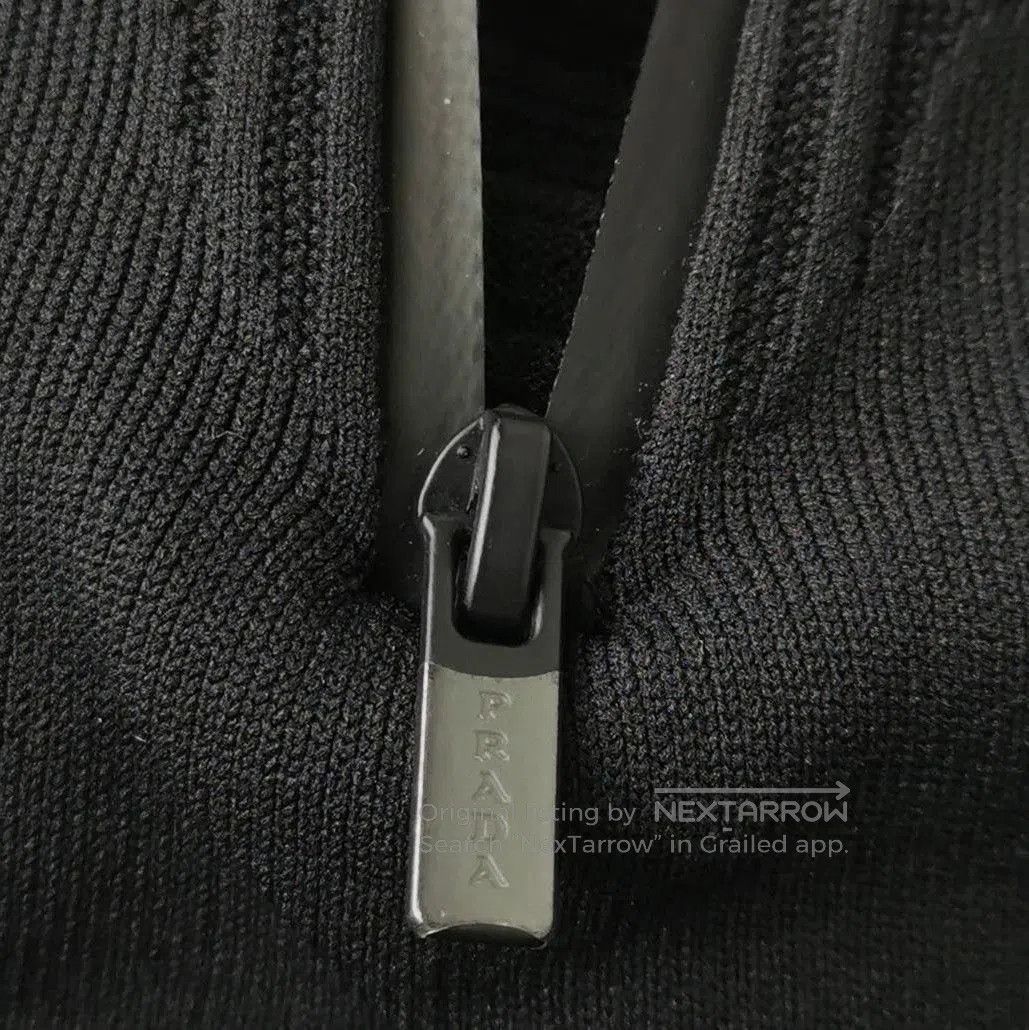 Prada Prada Contrast Collar T. Size L / US 10 / IT 46 - 2 Thumbnail