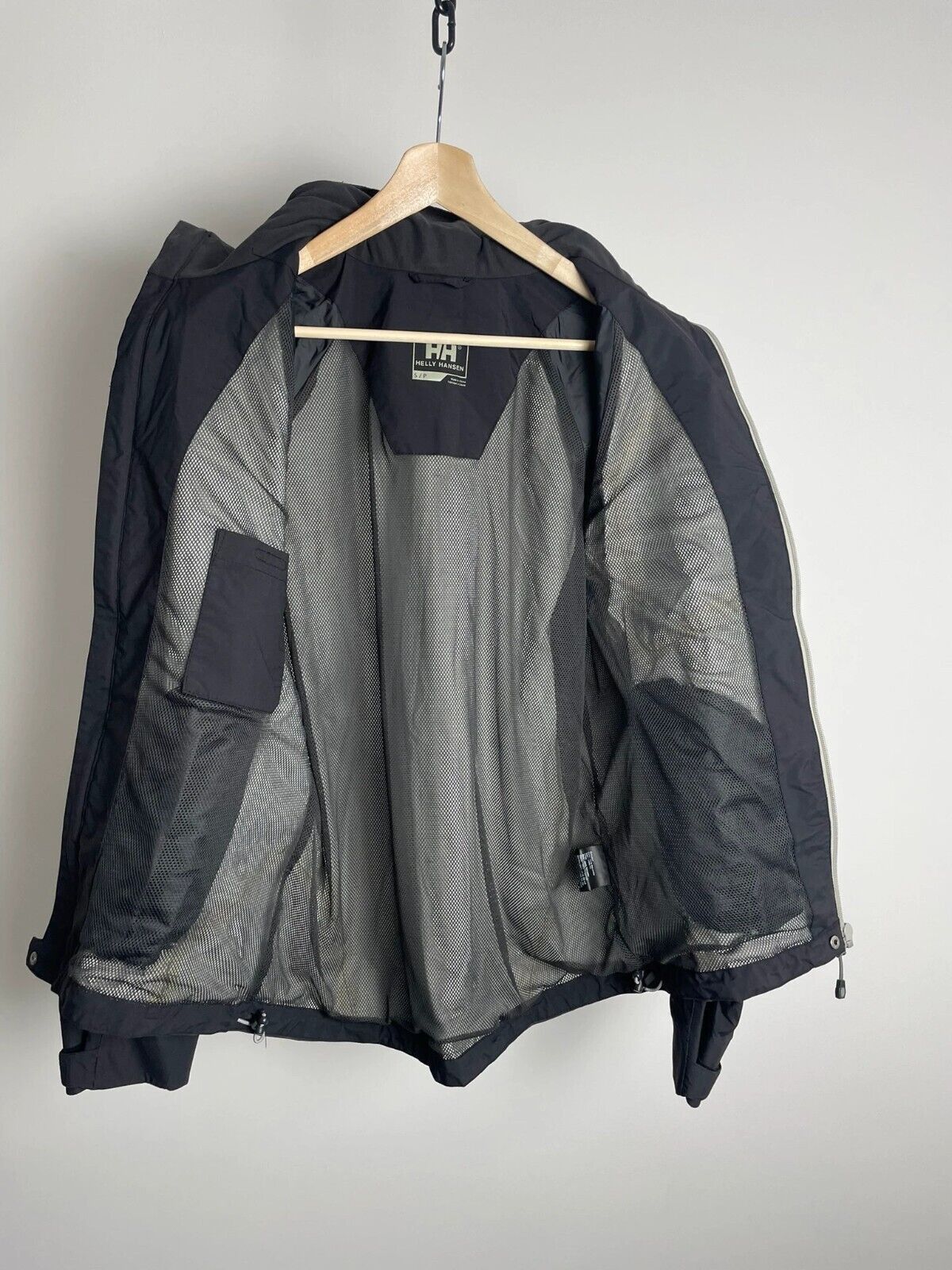 Helly Hansen Helly Hansen Hellytech Jacket in size S Size US S / EU 44-46 / 1 - 7 Thumbnail