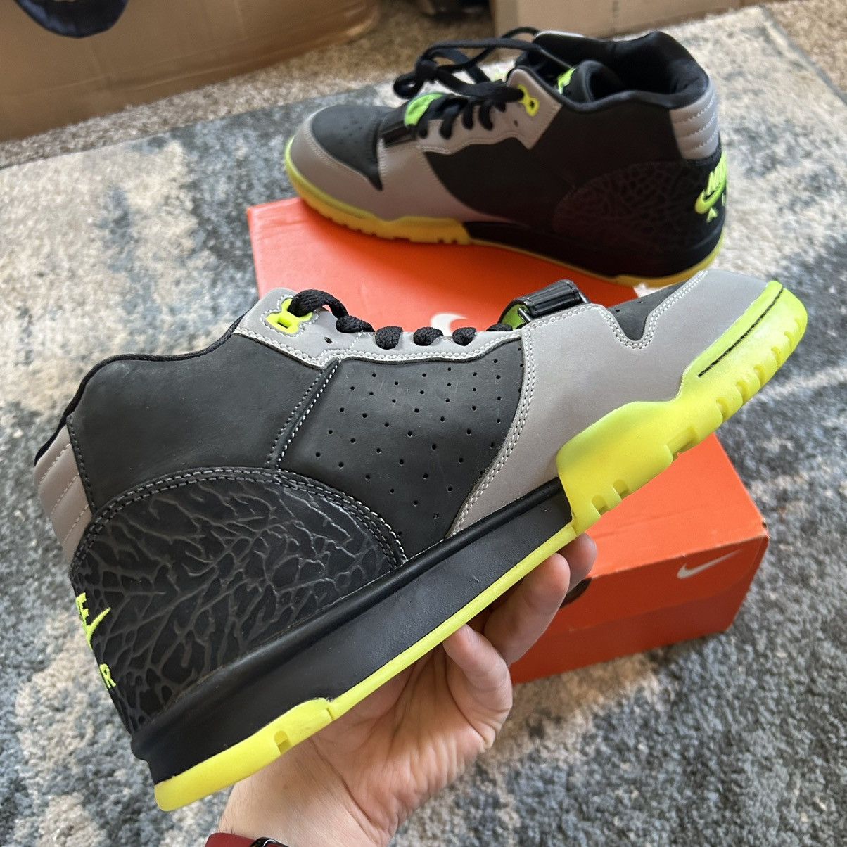 Nike 2008 DJ CLARK KENT AiR TRAiNER 1 PREMiUM 112 NEON VOLT 3M Size US 11 / EU 44 - 8 Thumbnail
