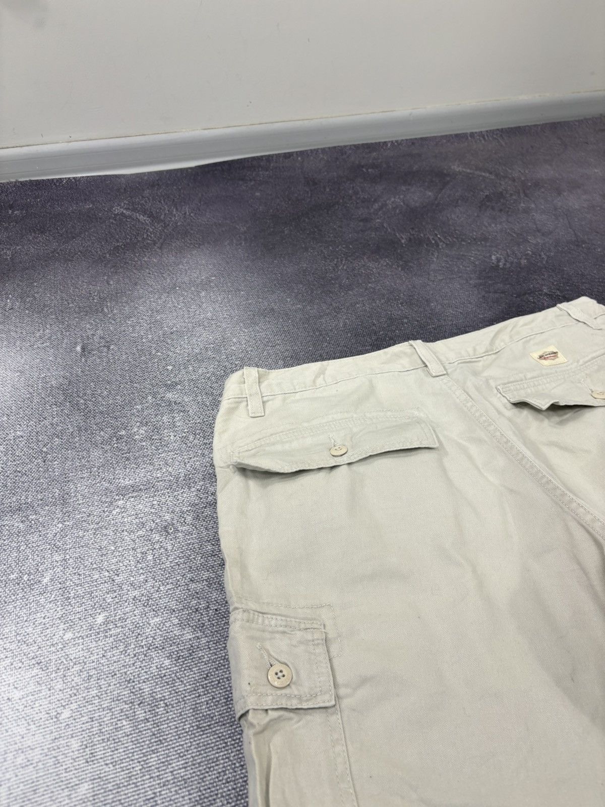 Levi's Vintage Levi’s Signature Y2K Beige Utility Hype Cargo Shorts Size US 34 / EU 50 - 16 Thumbnail