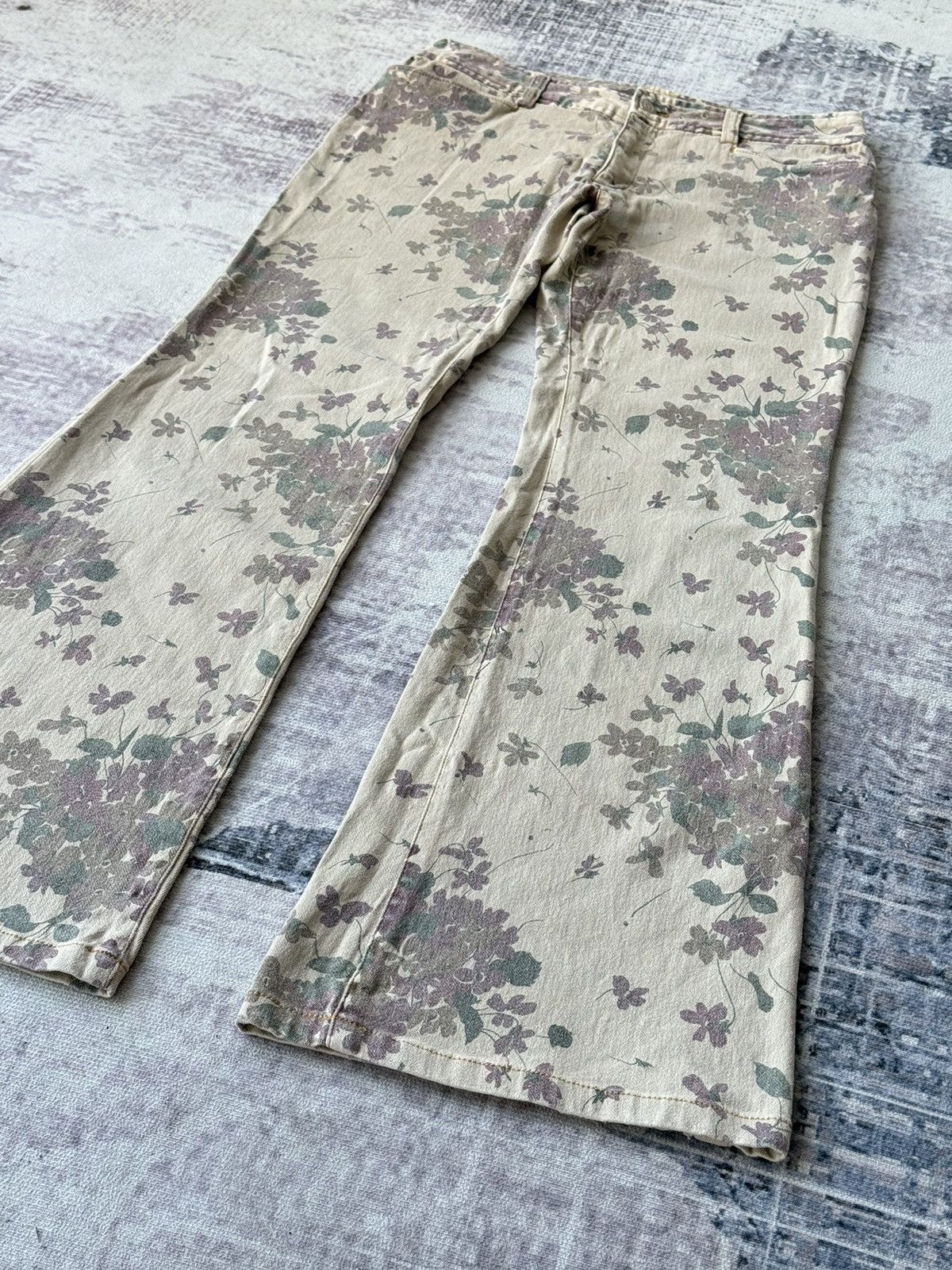 Japanese Brand × Tornado Mart Tornado Mart Femme Floral Super Flared Denim / GOA Style Size US 29 - 4 Thumbnail