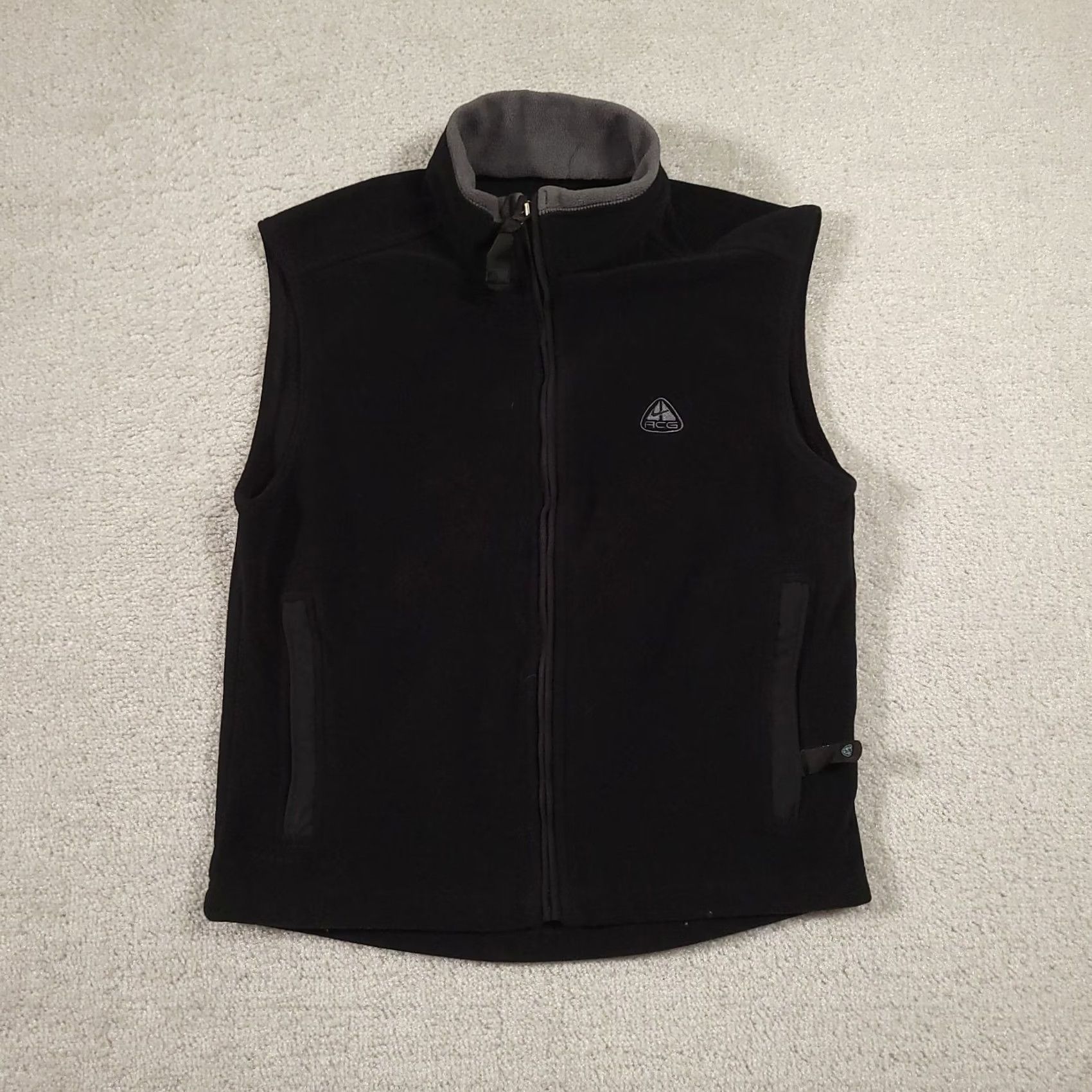 Nike ACG Nike ACG Vest Womens Large Therma Fit 2 Thermal Layer Full Zip Black Jacket Shirt Size L / US 10 / IT 46 - 2 Thumbnail