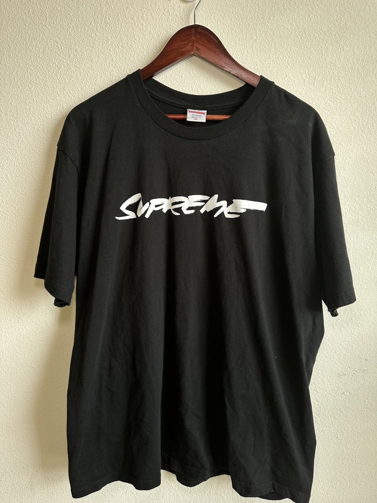 Supreme Supreme Futura Logo Tee Size US XL / EU 56 / 4 - 1 Thumbnail