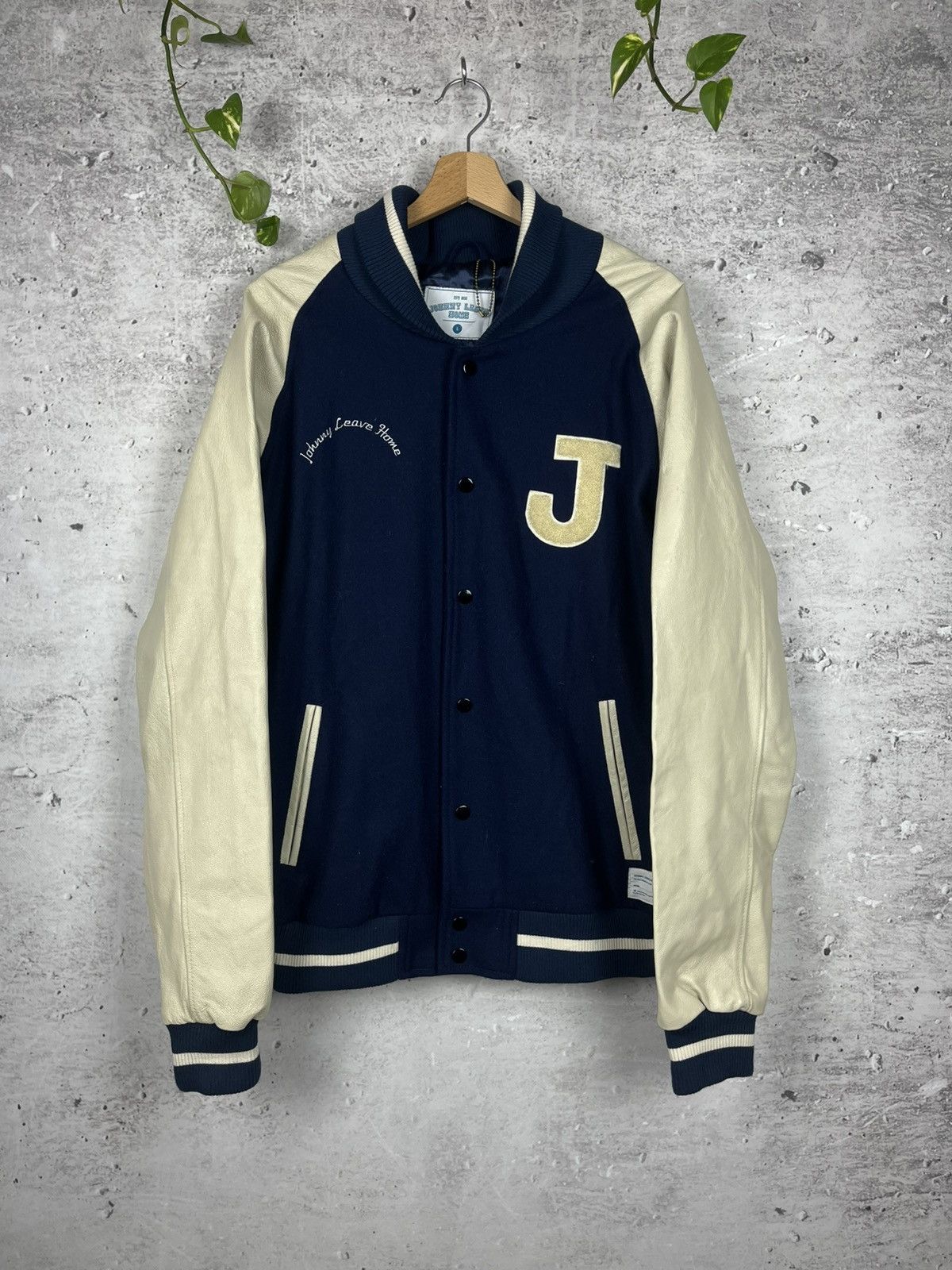 Japanese Brand × Vintage Johnny Leave Home Leather&Wool Bomber Varsity Jacket L Size US L / EU 52-54 / 3 - 1 Thumbnail