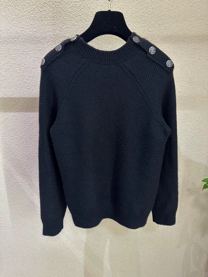 Chanel Chanel Logo shoulder button black cashmere sweater Size XS / US 0-2 / IT 36-38 - 1 Thumbnail