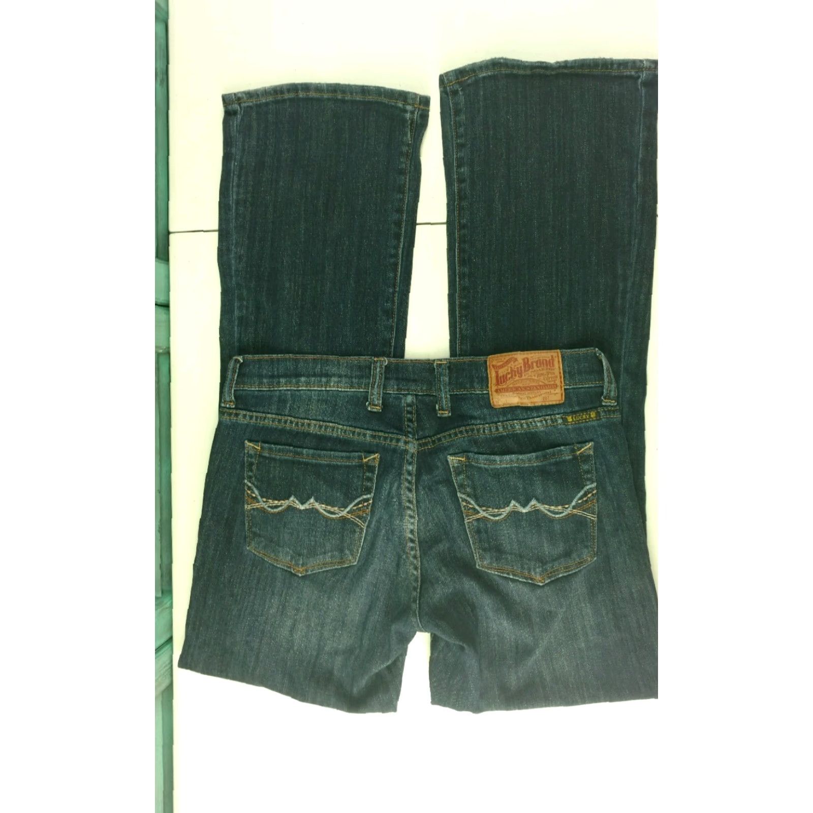 Lucky Brand Womens Lucky Brand Jeans Boot Cut 4 Regular Inseam 30 Blue Cotton Blend Spandex Medium Wash Vintage No Size 27" / US 4 / IT 40 - 4 Thumbnail