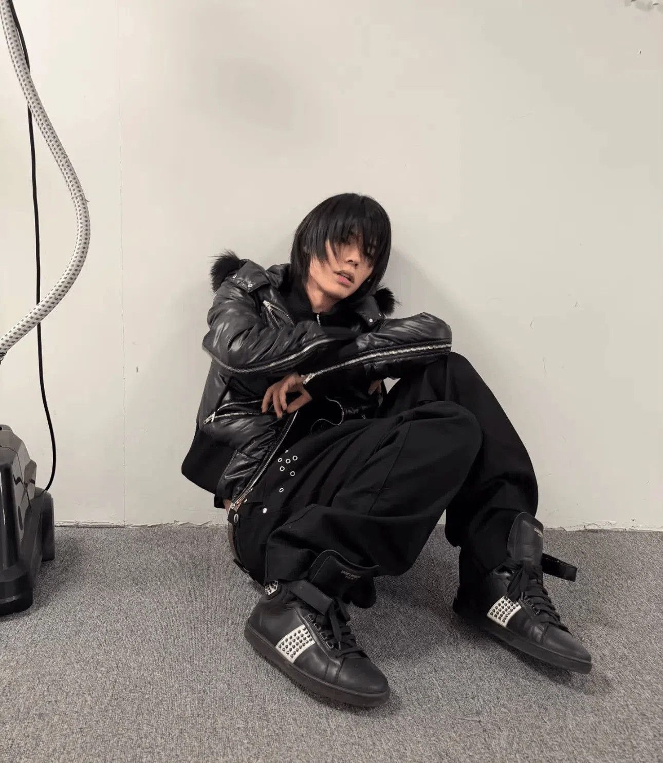 Saint Laurent Paris Black High-Top Studded Sneakers Size 7. Size US 7 / EU 40 - 7 Thumbnail