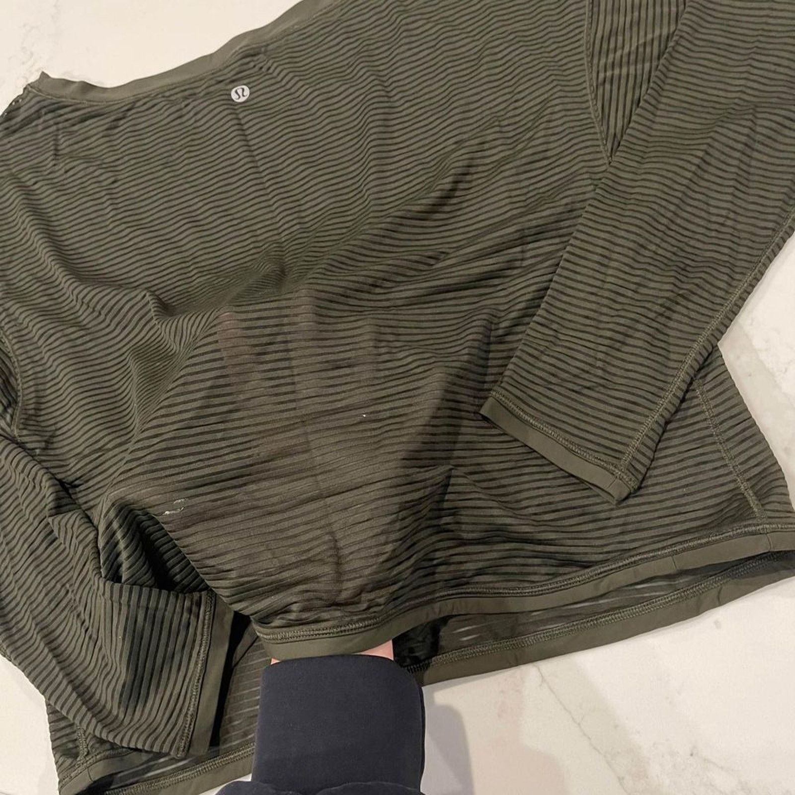 Lululemon Lululemon Lean In CS Top Dark Olive Mesh Stripe Womens Small Size S / US 4 / IT 40 - 5 Thumbnail
