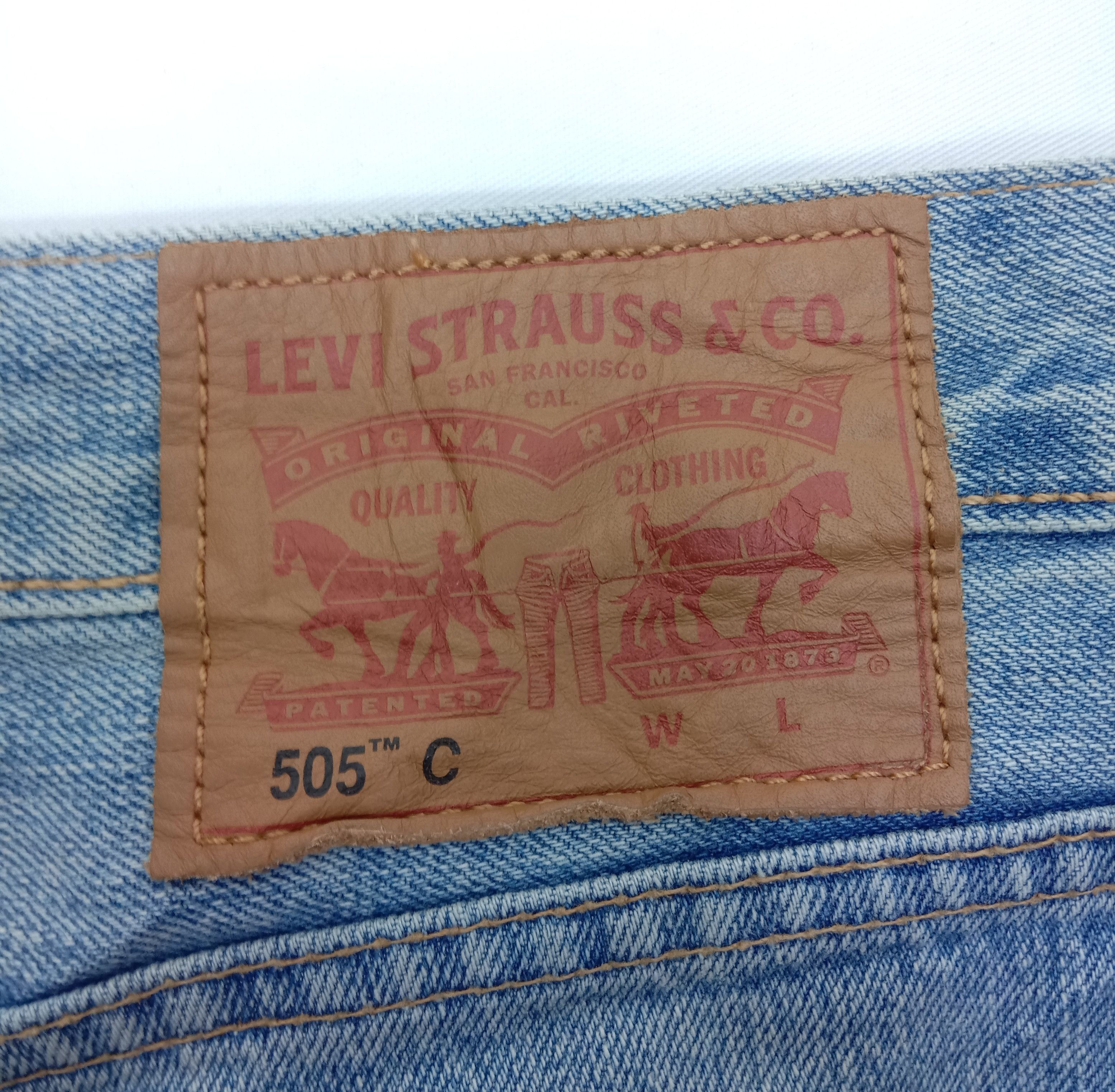 Levi's Vintage Levi's 505 Orange Tab Jeans Light Wash Ripped Denim Size US 30 / EU 46 - 15 Thumbnail