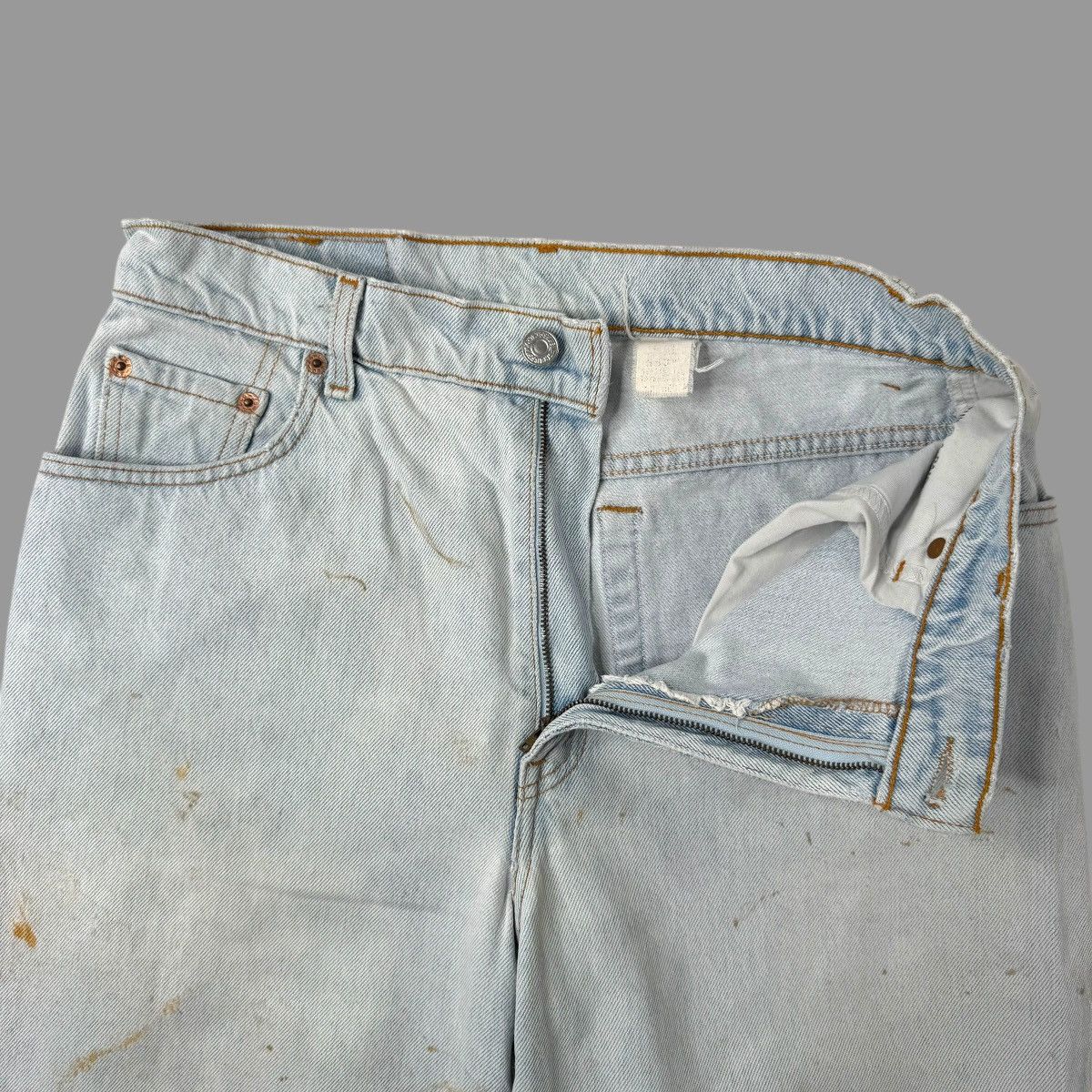 Levi's × Vintage Vintage faded 1990s Levi’s 550 jeans Size US 30 / EU 46 - 5 Thumbnail