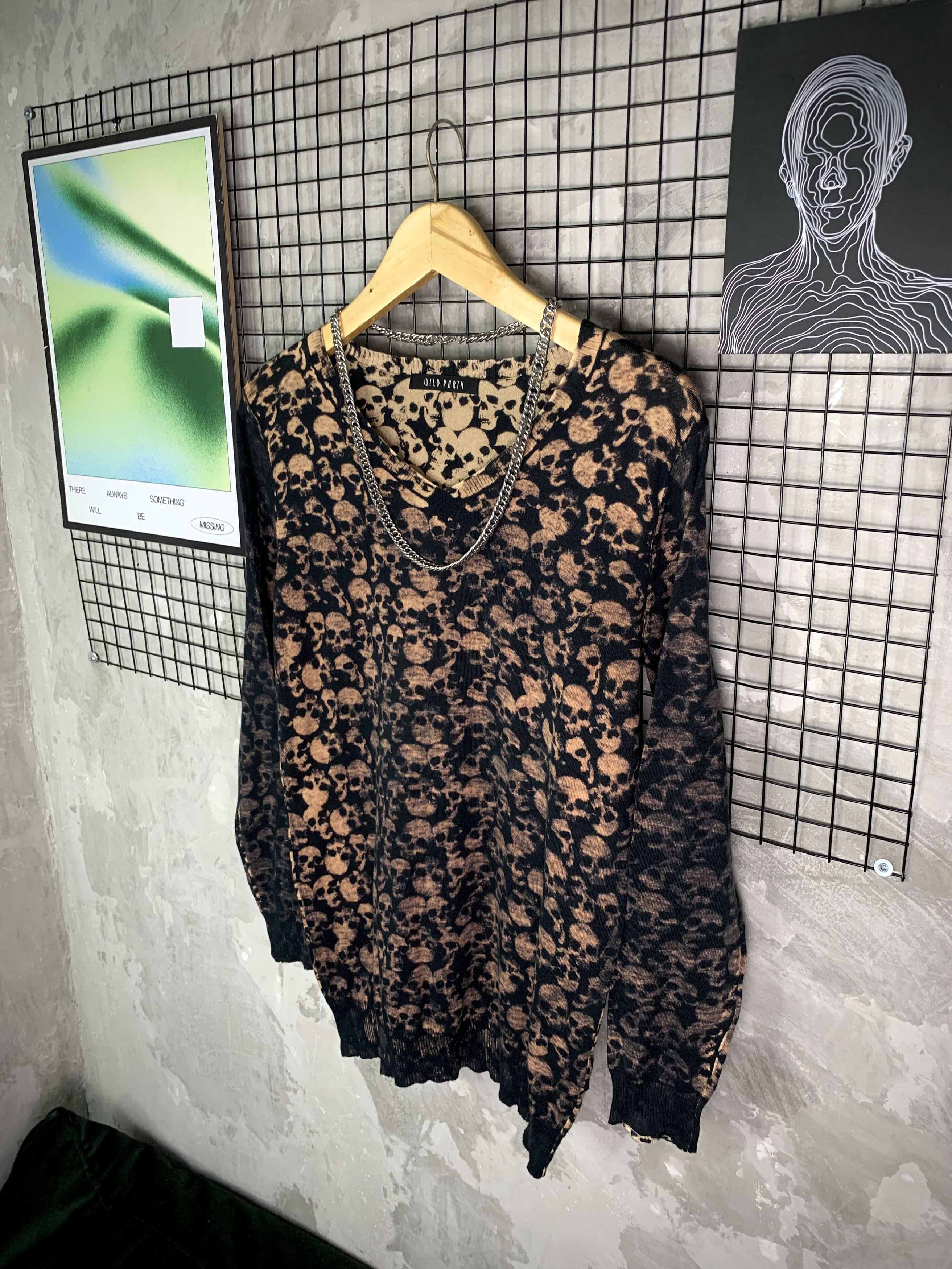 Hysteric Glamour Y2K Grunge Punk Wild Party Skull Pattern V-neck LS Size US M / EU 48-50 / 2 - 2 Thumbnail