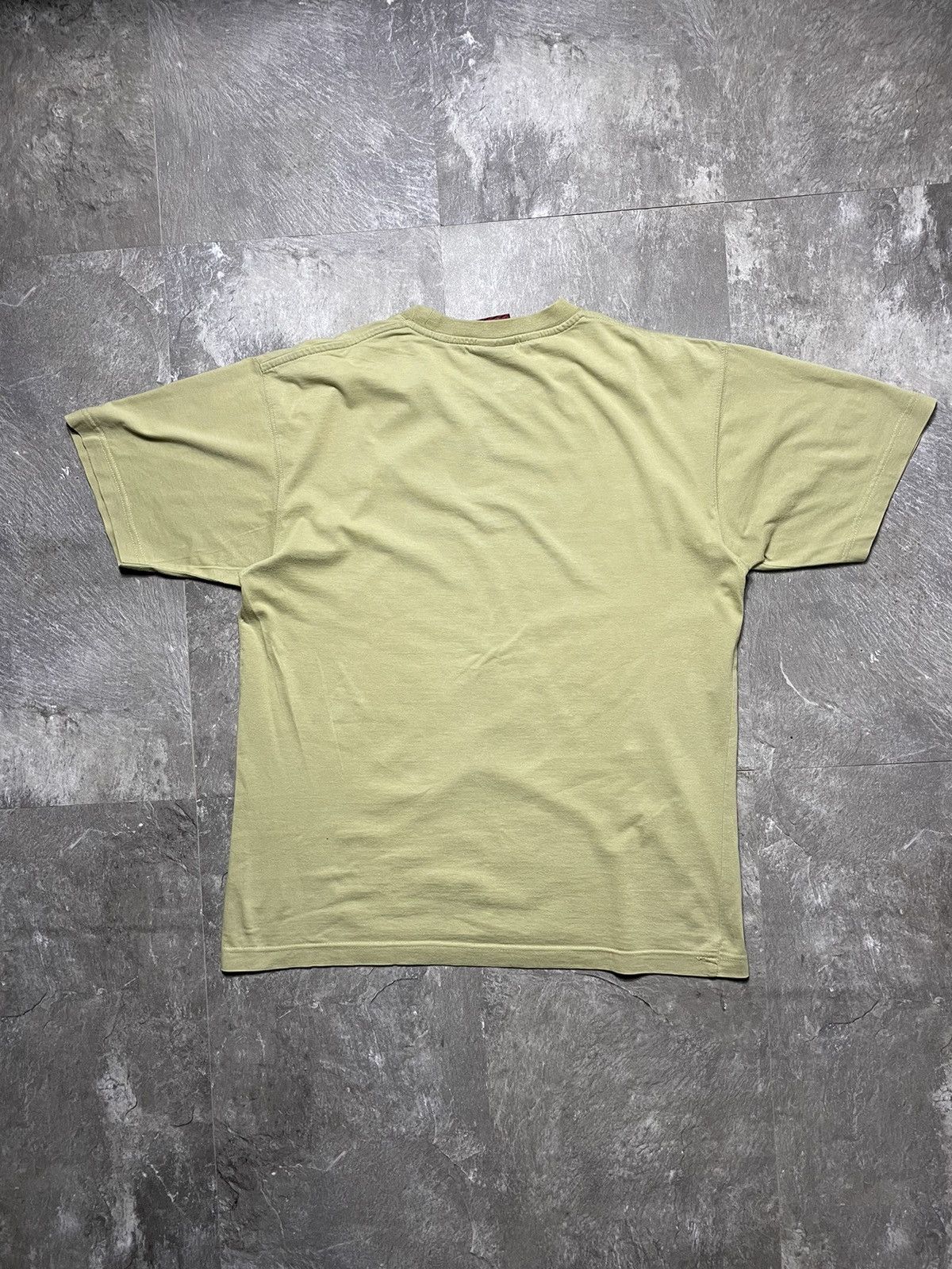 Oakley Vintage Oakley T-shirt 2000s Big Logo Japan Outdoor Y2K Size US L / EU 52-54 / 3 - 5 Thumbnail