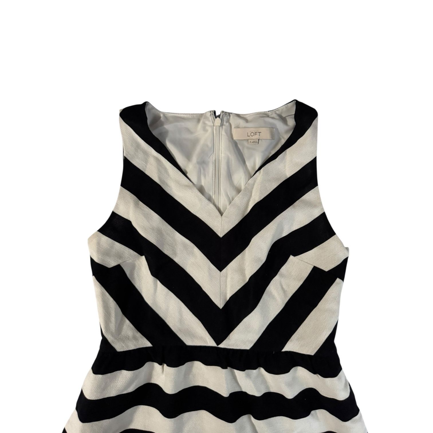Ann Taylor Ann Taylor Loft Stripe Dress Size 4 Black White Flirty Chic Size S / US 4 / IT 40 - 4 Thumbnail
