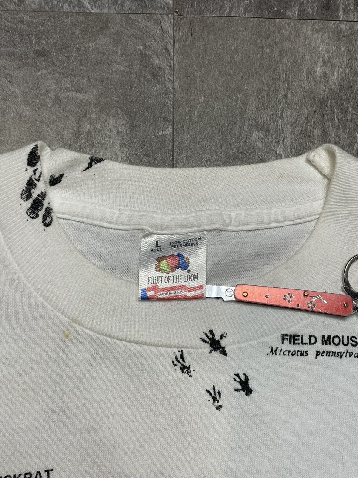 Vintage Vintage 90s Alaska Wildlife Animal Foot print AOP art Shirt Size US L / EU 52-54 / 3 - 13 Thumbnail