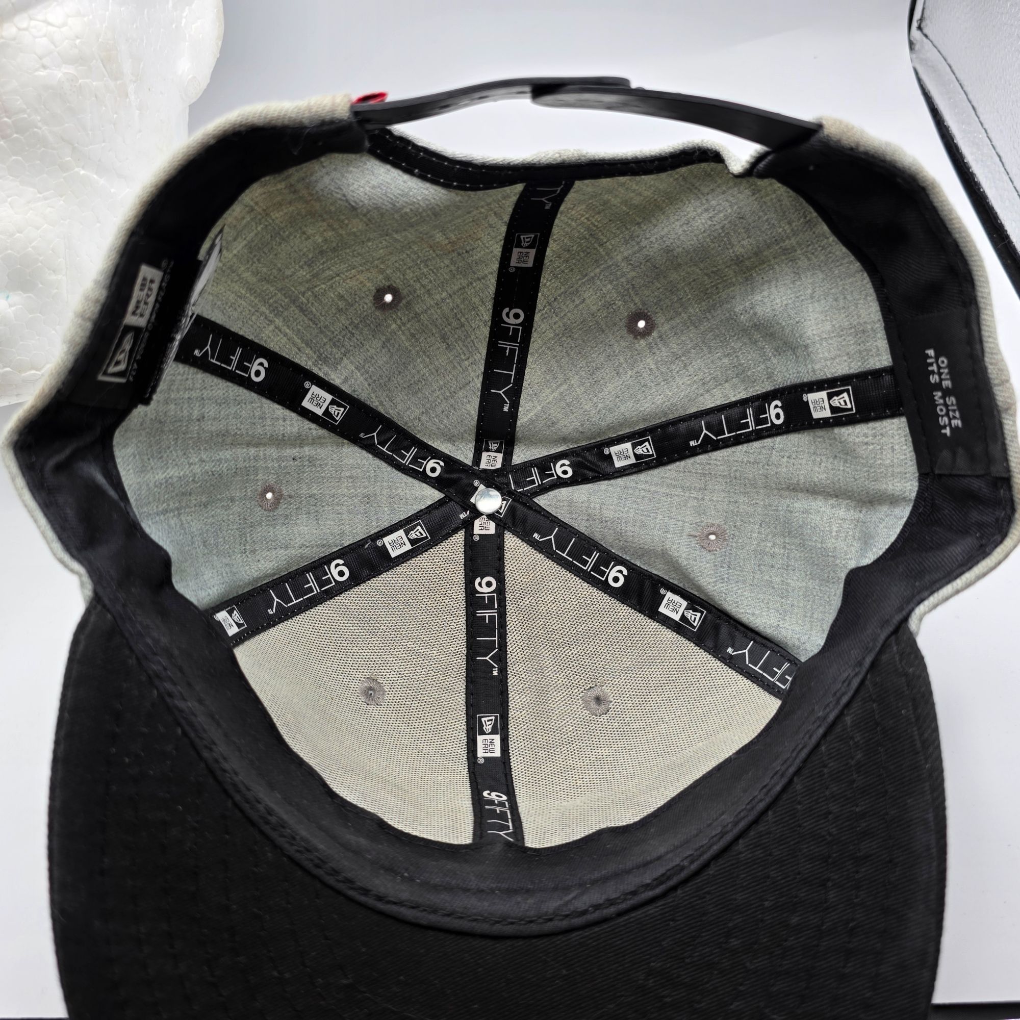 Oakley Oakley Since 1975 New Era 9Fifty Snapback Hat Gray Black Adj Size ONE SIZE - 7 Thumbnail