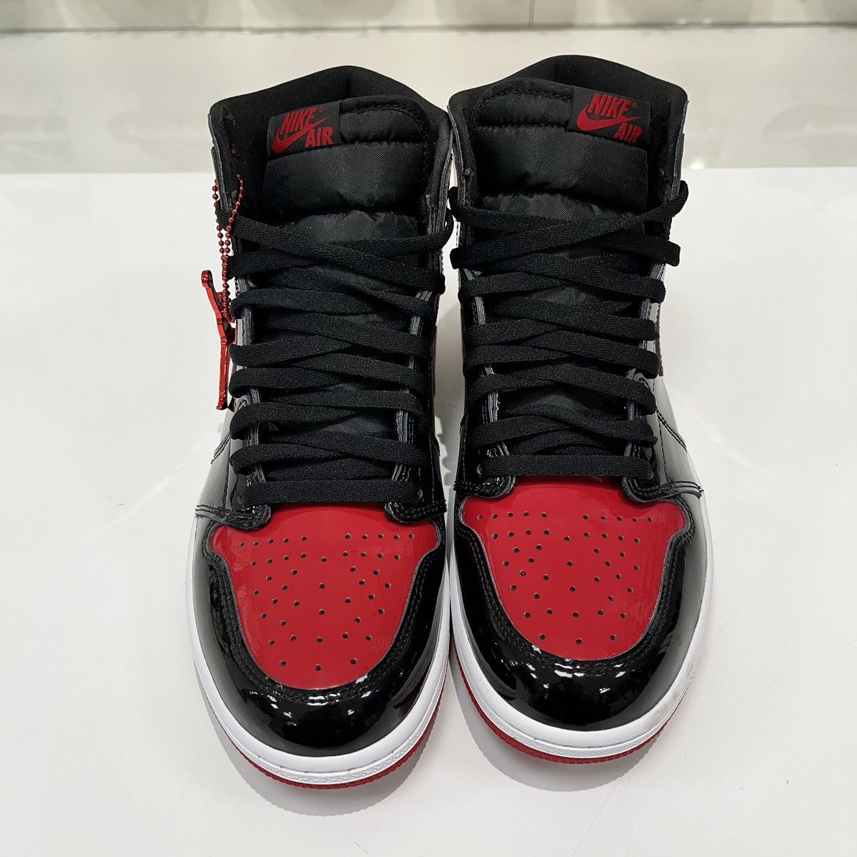 Nike Air Jordan 1 Retro High OG Patent Bred Size US 11 / EU 44 - 9 Thumbnail